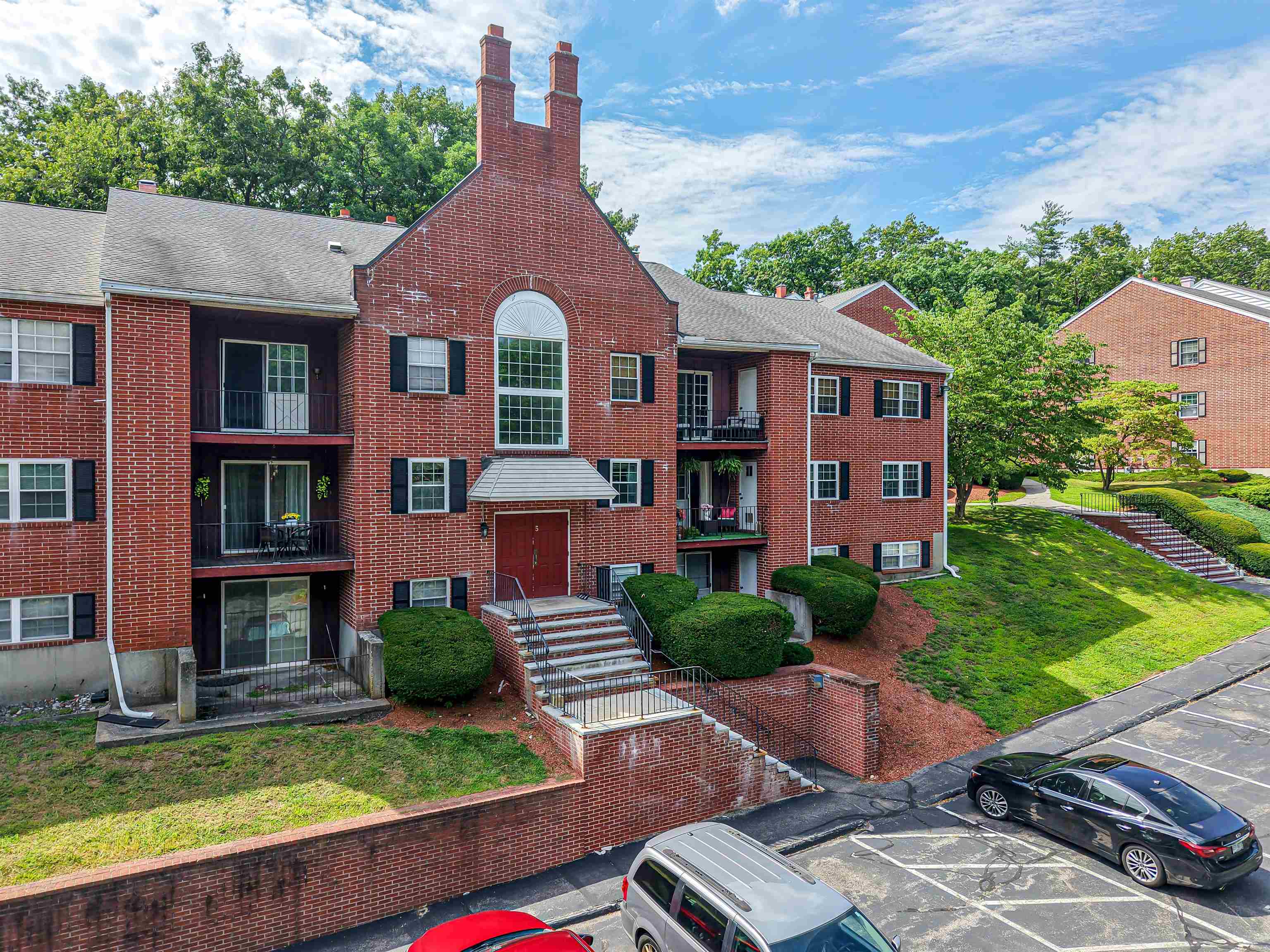 5 Louisburg Square Property Photo 1