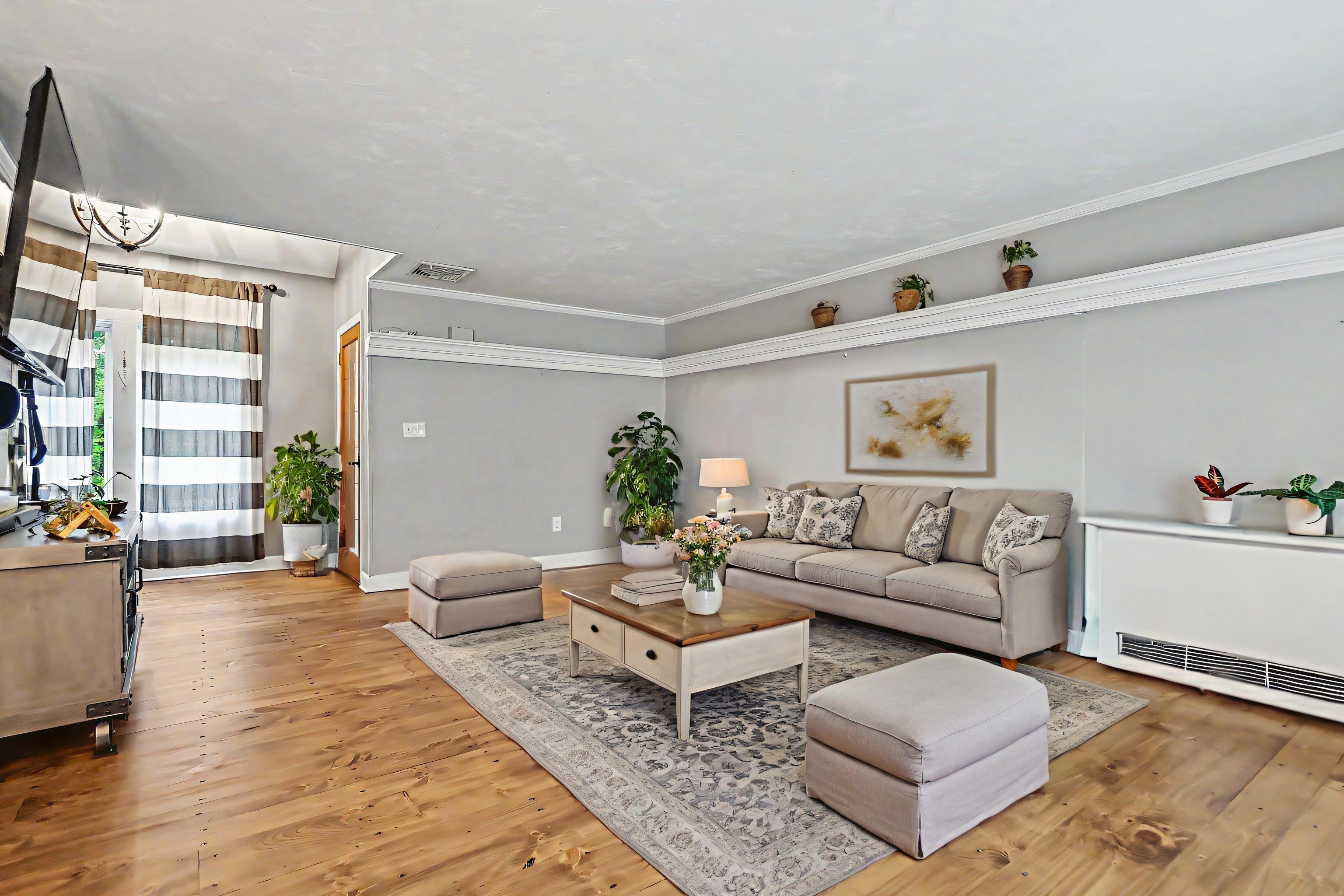 36 Saint Laurent Drive Property Photo 6