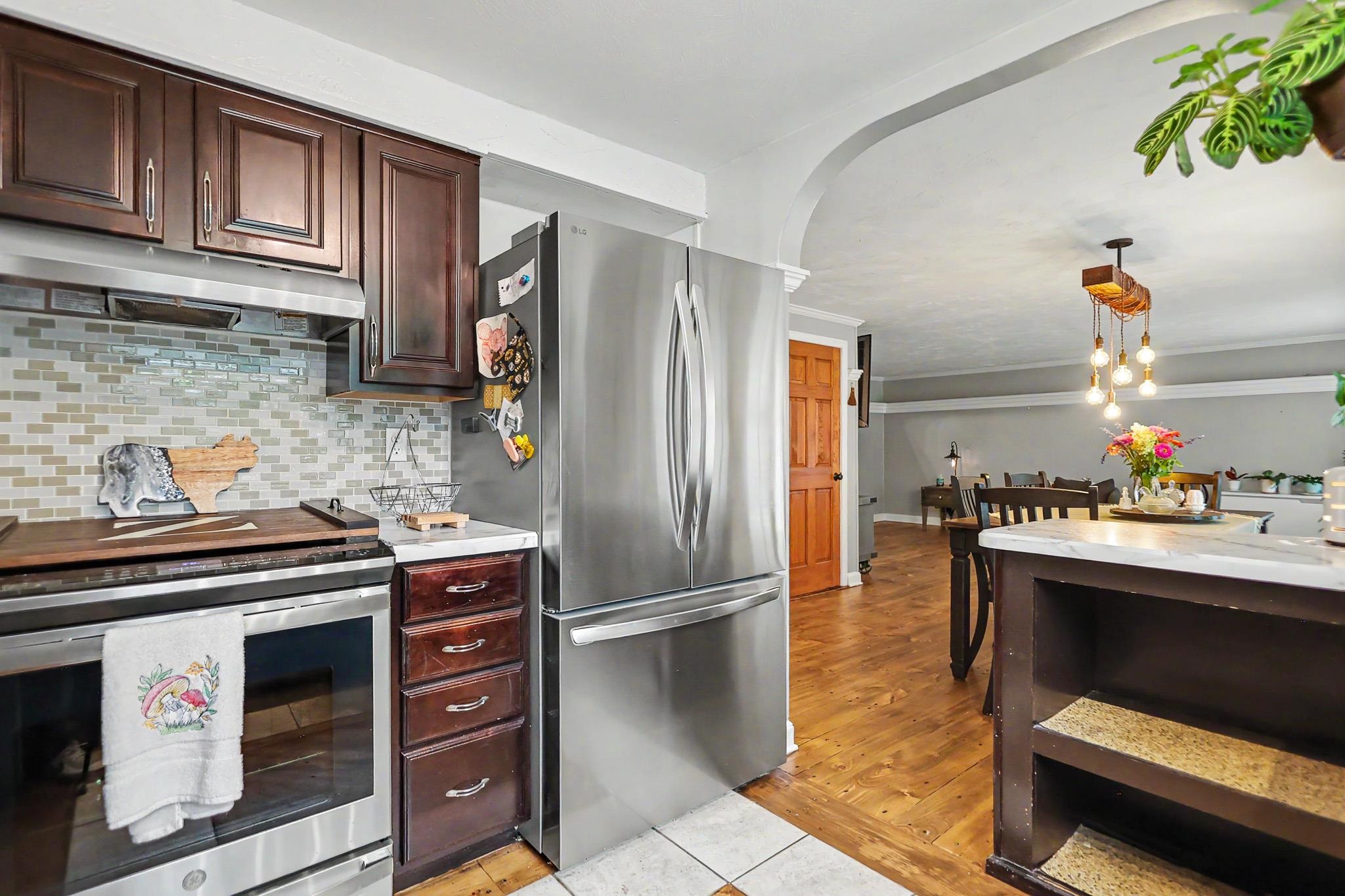 36 Saint Laurent Drive Property Photo 11