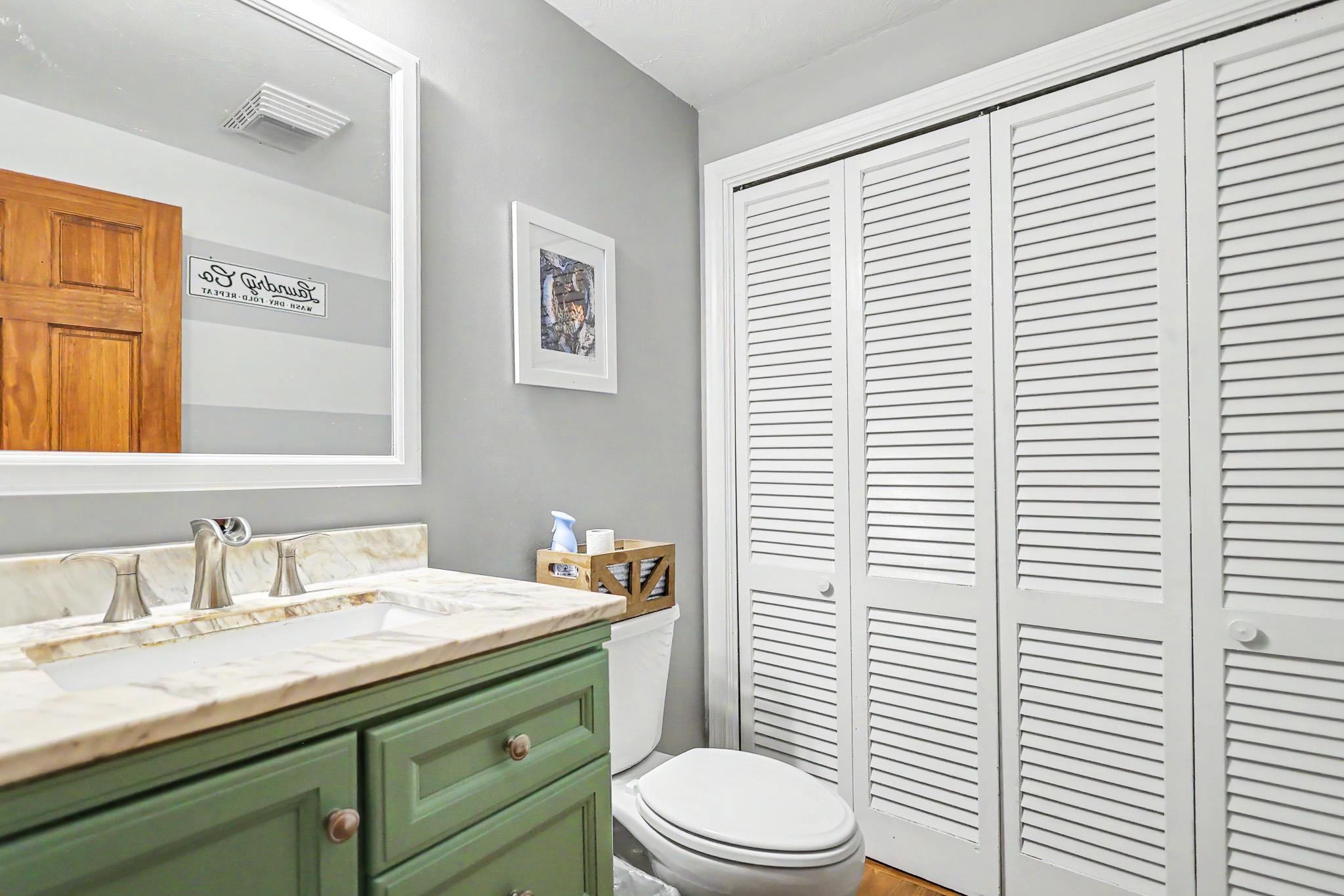 36 Saint Laurent Drive Property Photo 17
