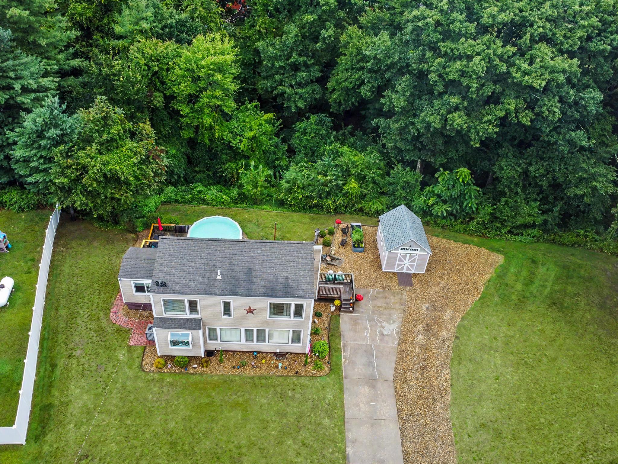 36 Saint Laurent Drive Property Photo 35