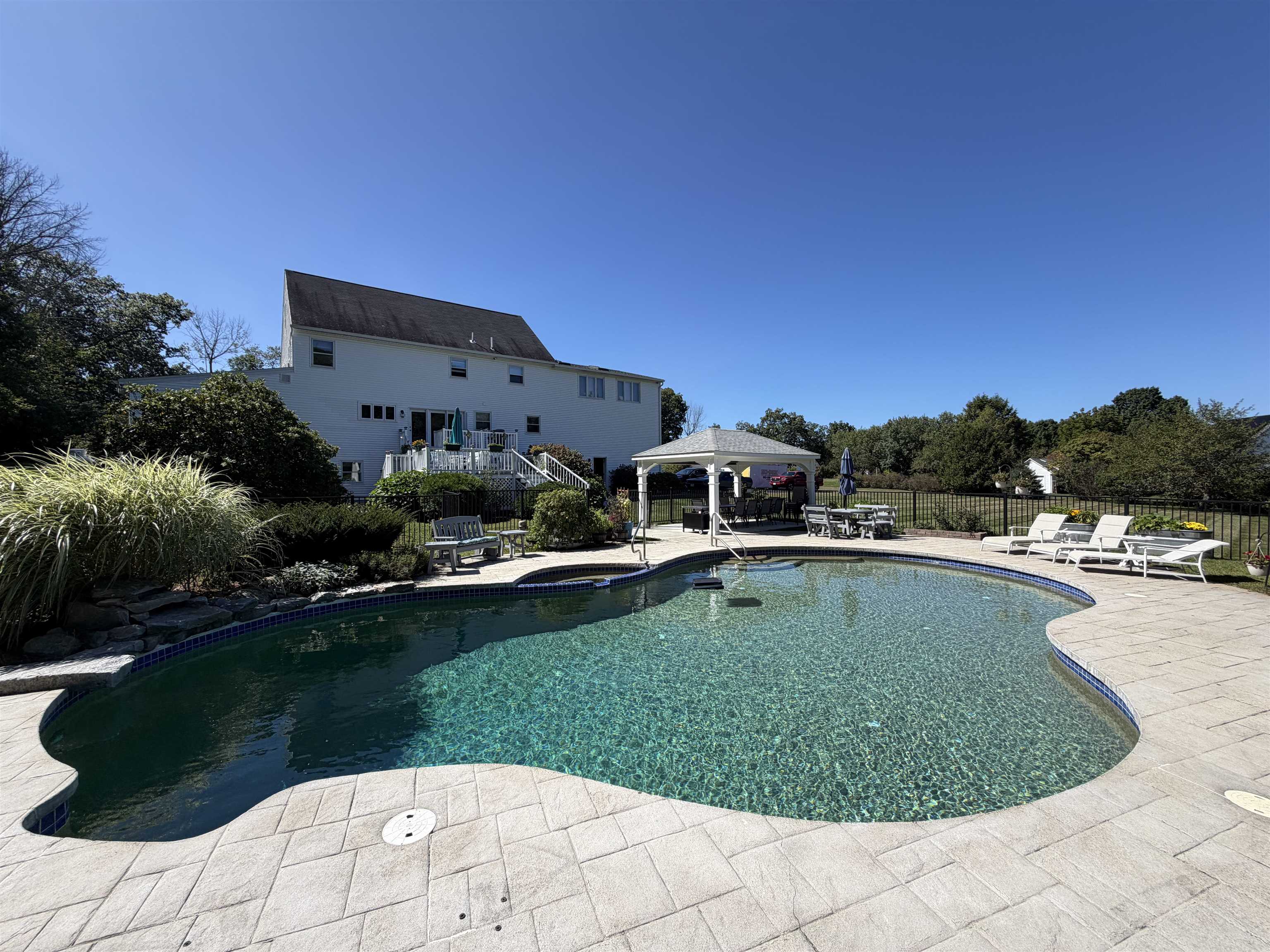 163 Exeter Road Property Photo 3