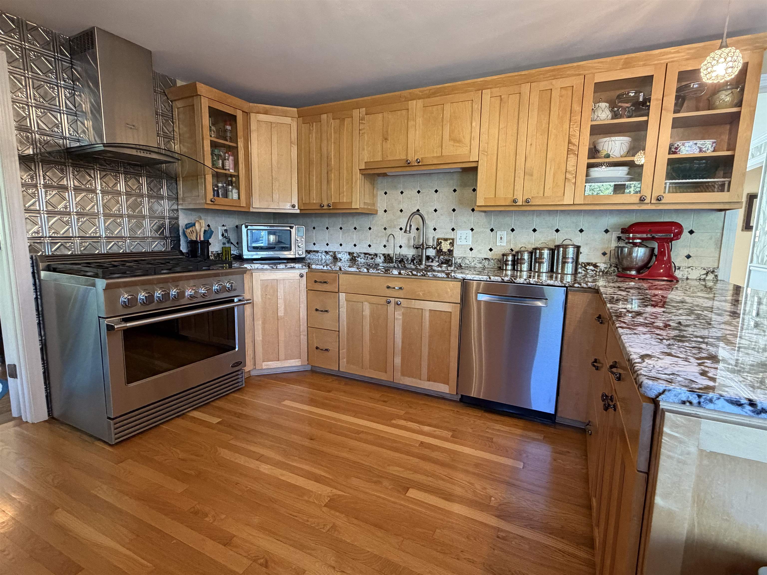 163 Exeter Road Property Photo 7