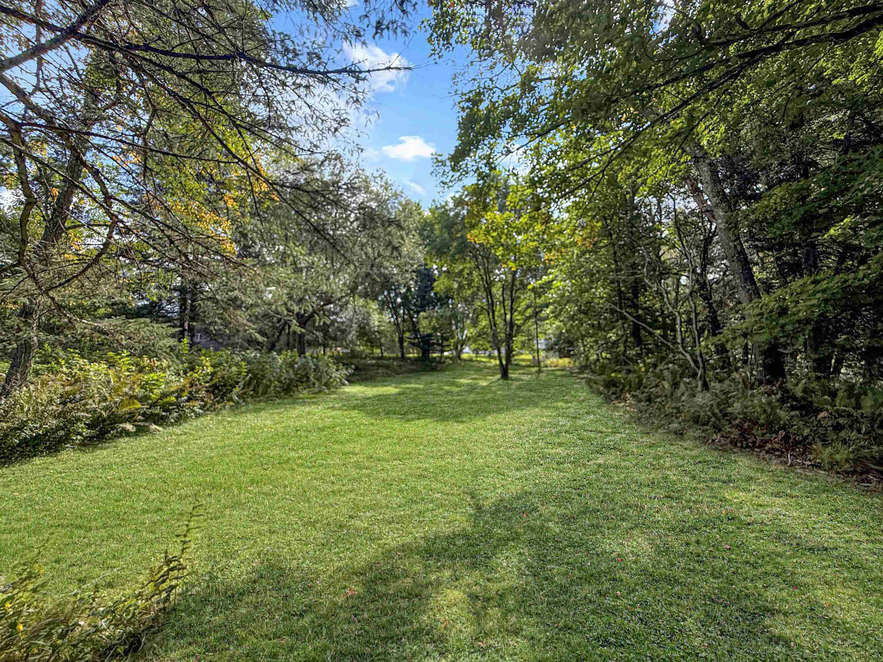 456 River Road Property Photo 10