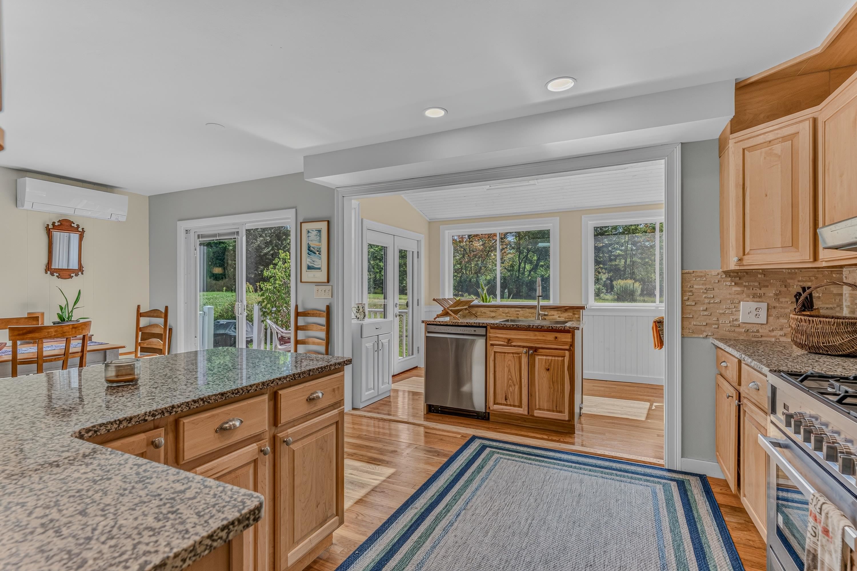 72 Harvard Street Property Photo 15