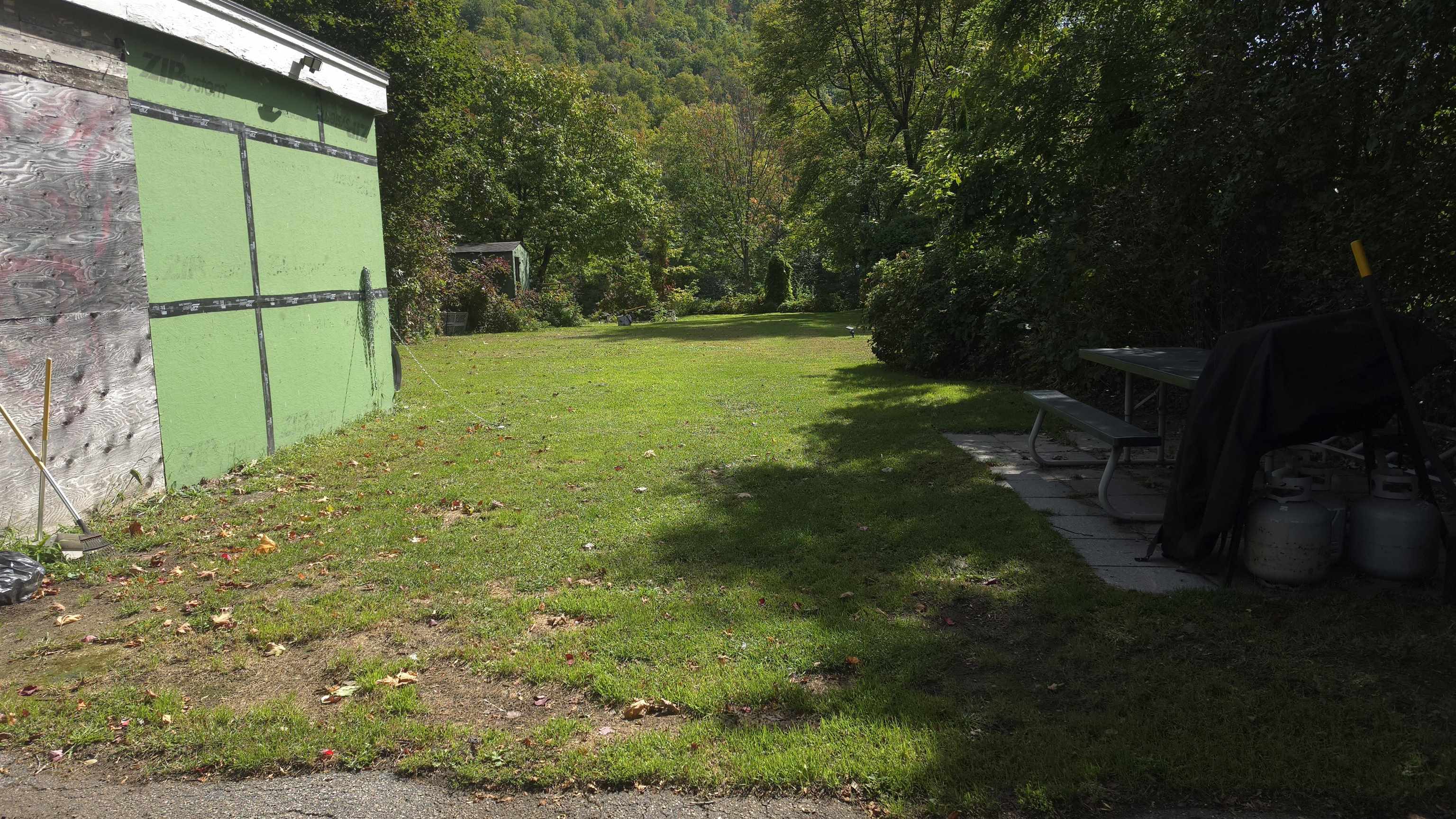 24 Cascade Flats Property Photo 4