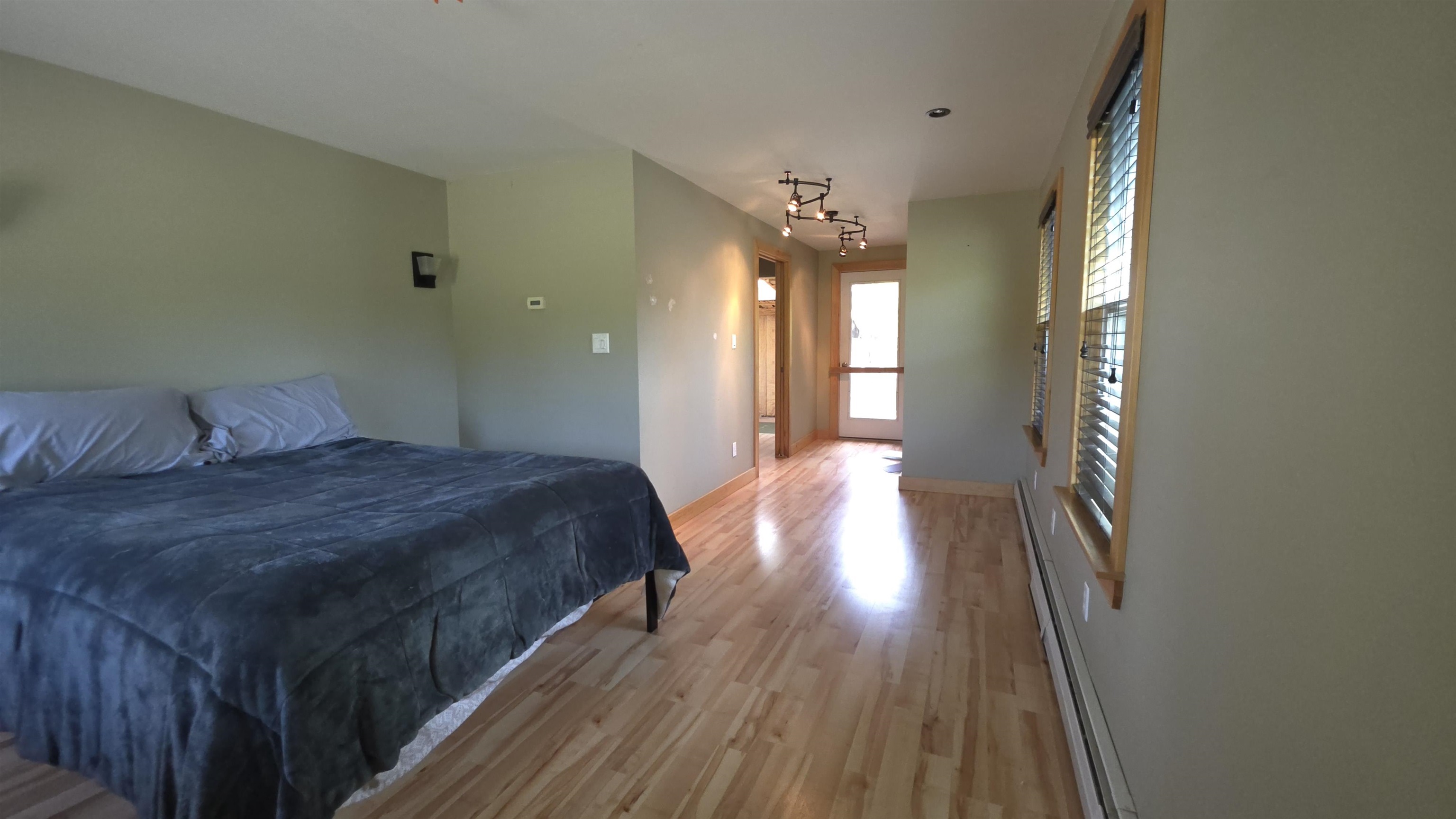 24 Cascade Flats Property Photo 28