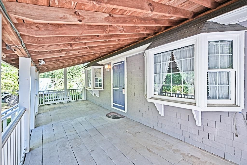 22 Adams Avenue Property Photo 4