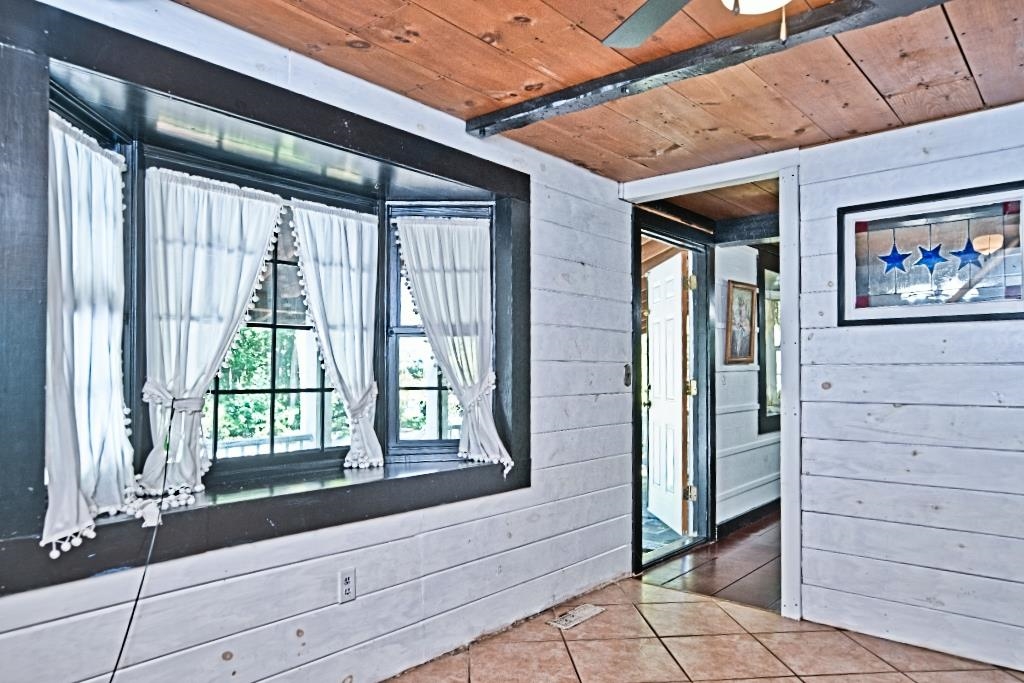 22 Adams Avenue Property Photo 21