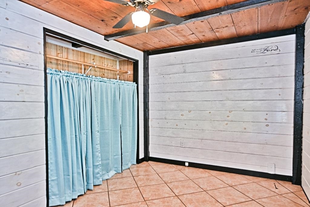 22 Adams Avenue Property Photo 23
