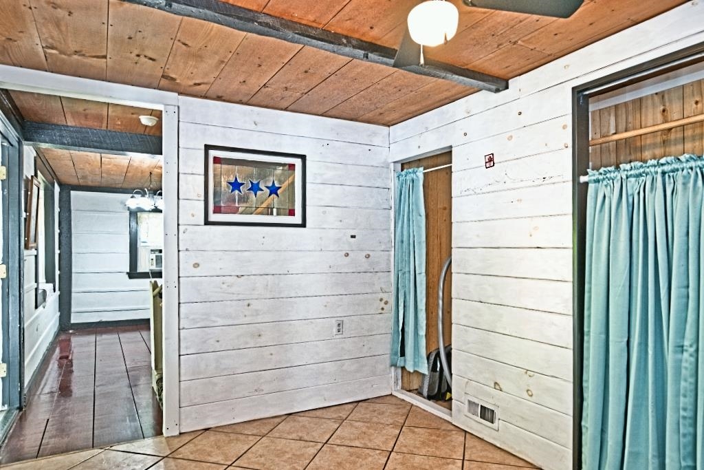 22 Adams Avenue Property Photo 24