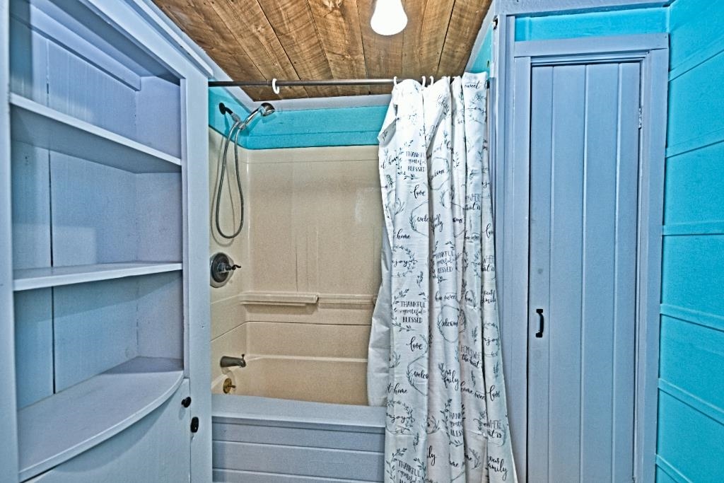 22 Adams Avenue Property Photo 32
