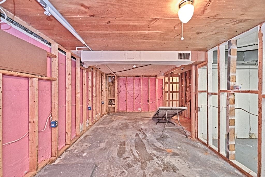 22 Adams Avenue Property Photo 43