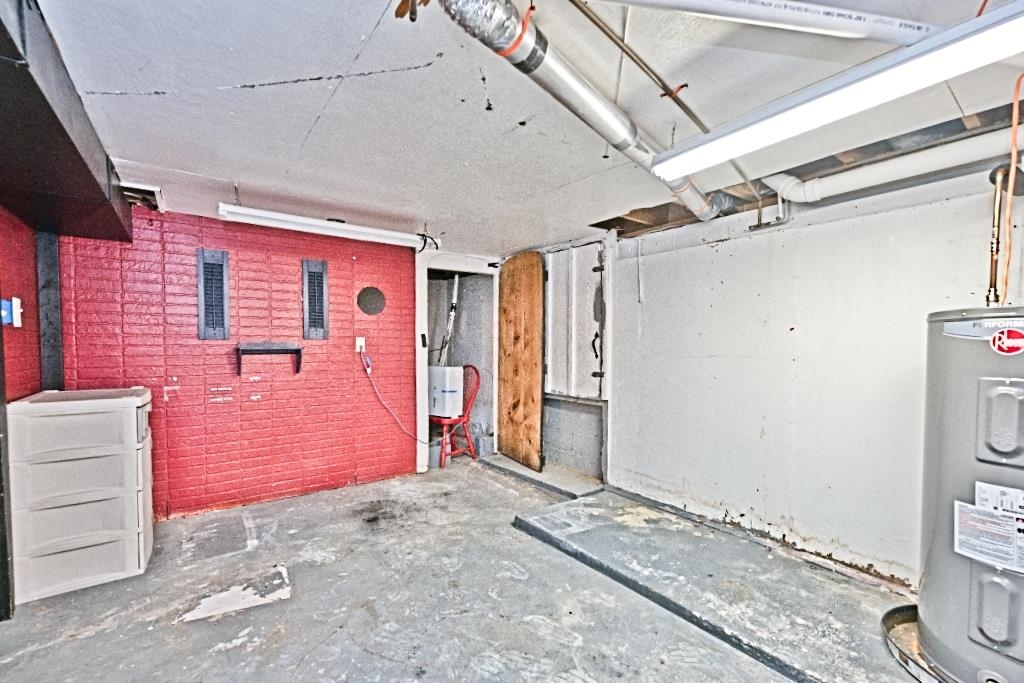 22 Adams Avenue Property Photo 45