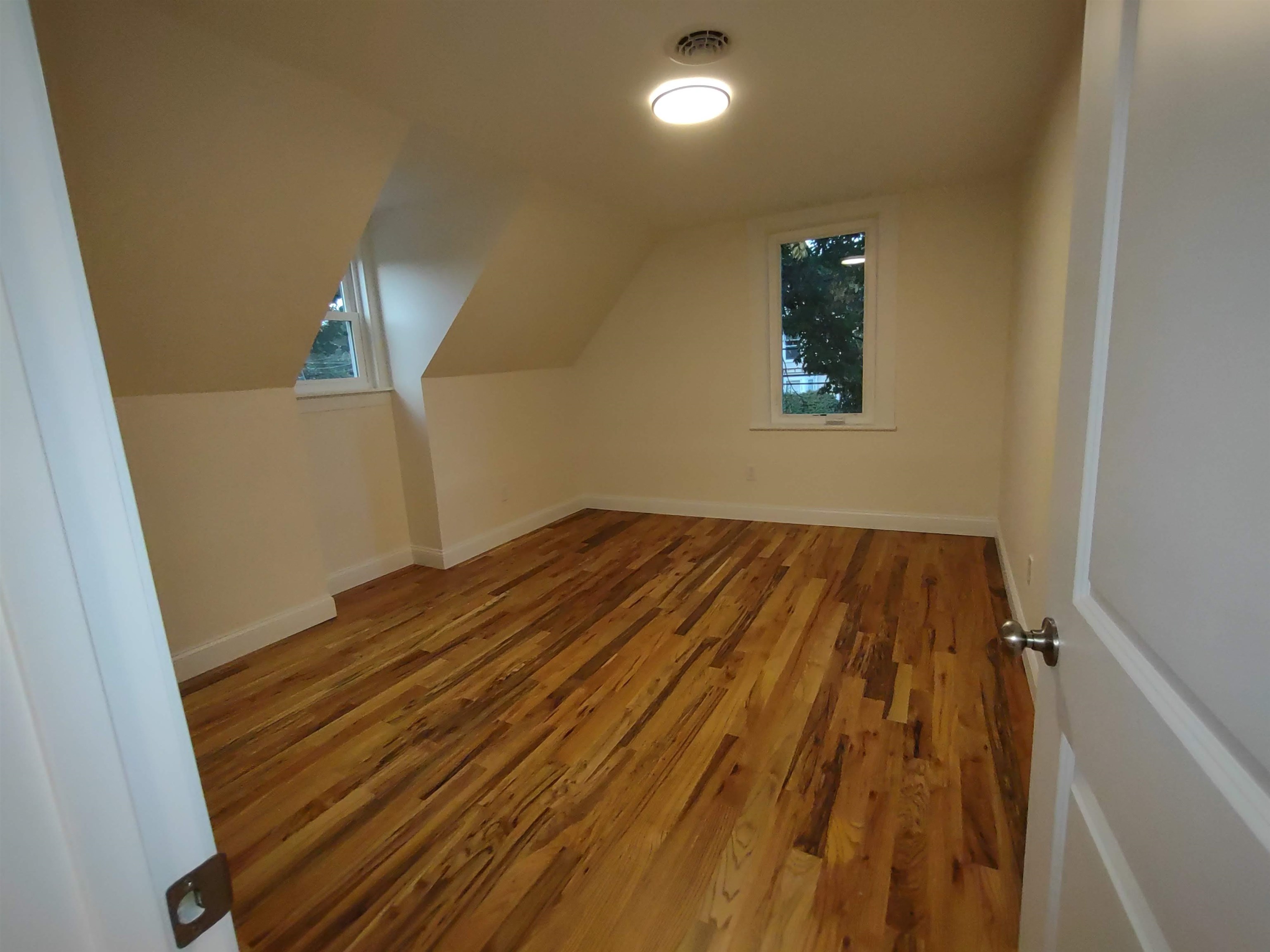 394 Union Avenue Property Photo 17