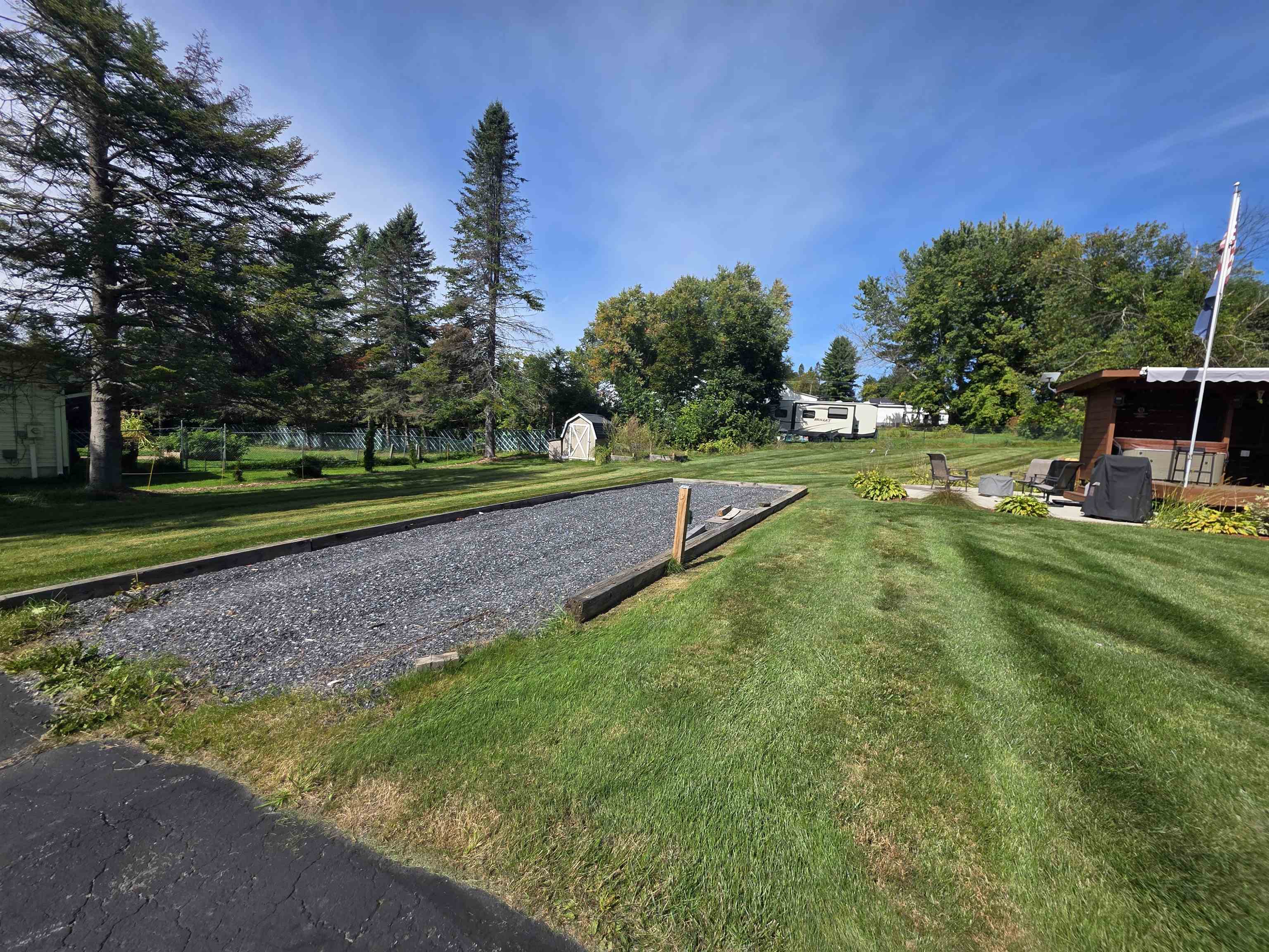 6 Meadowcrest Lane Property Photo 2