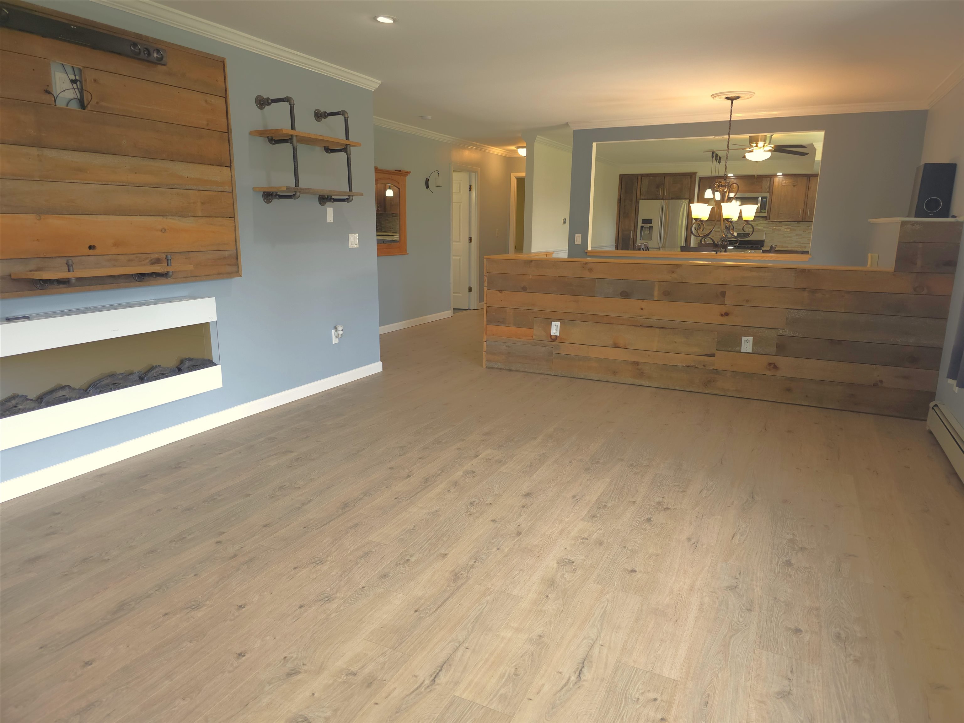 6 Meadowcrest Lane Property Photo 8