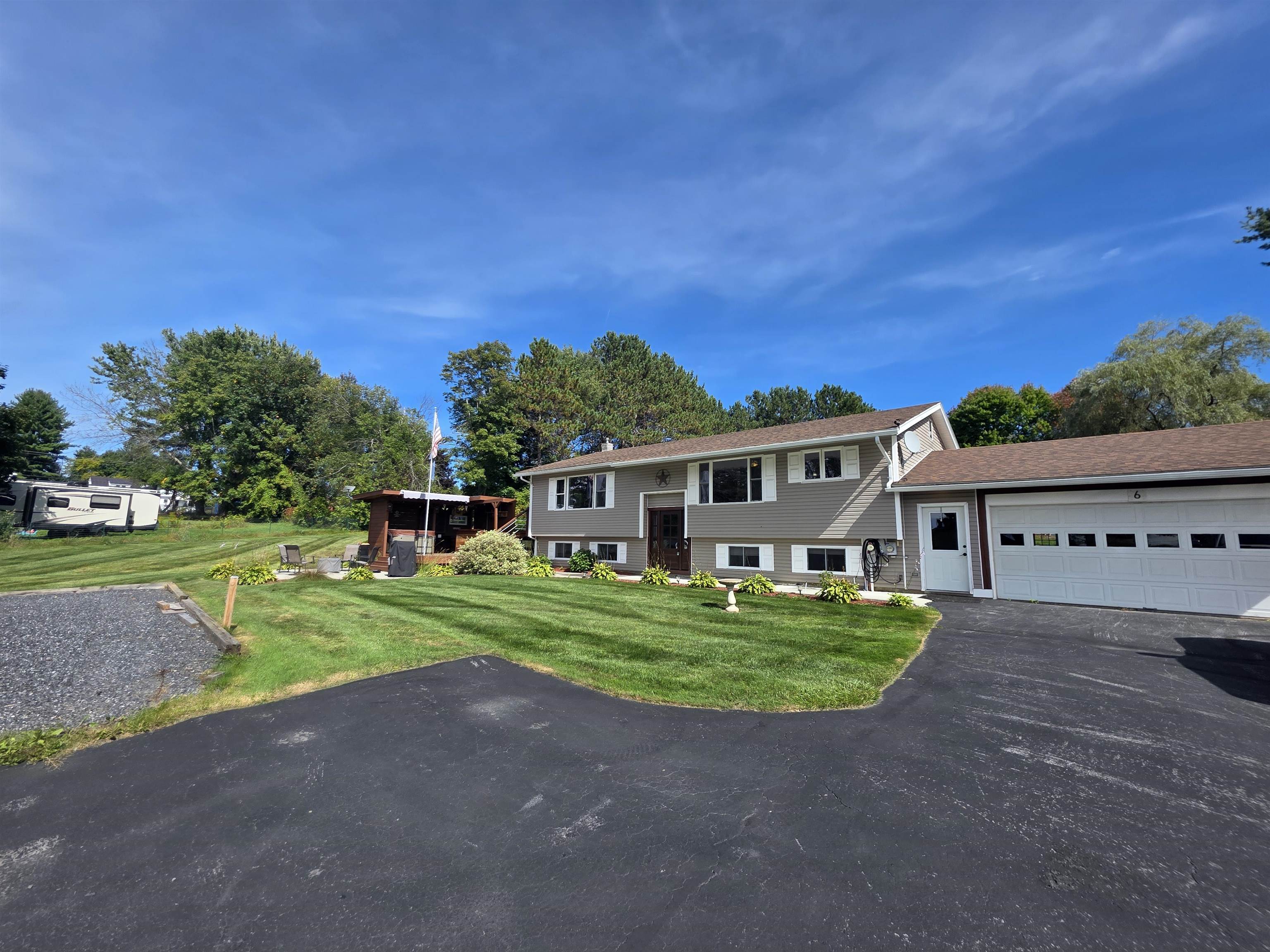 6 Meadowcrest Lane Property Photo 32