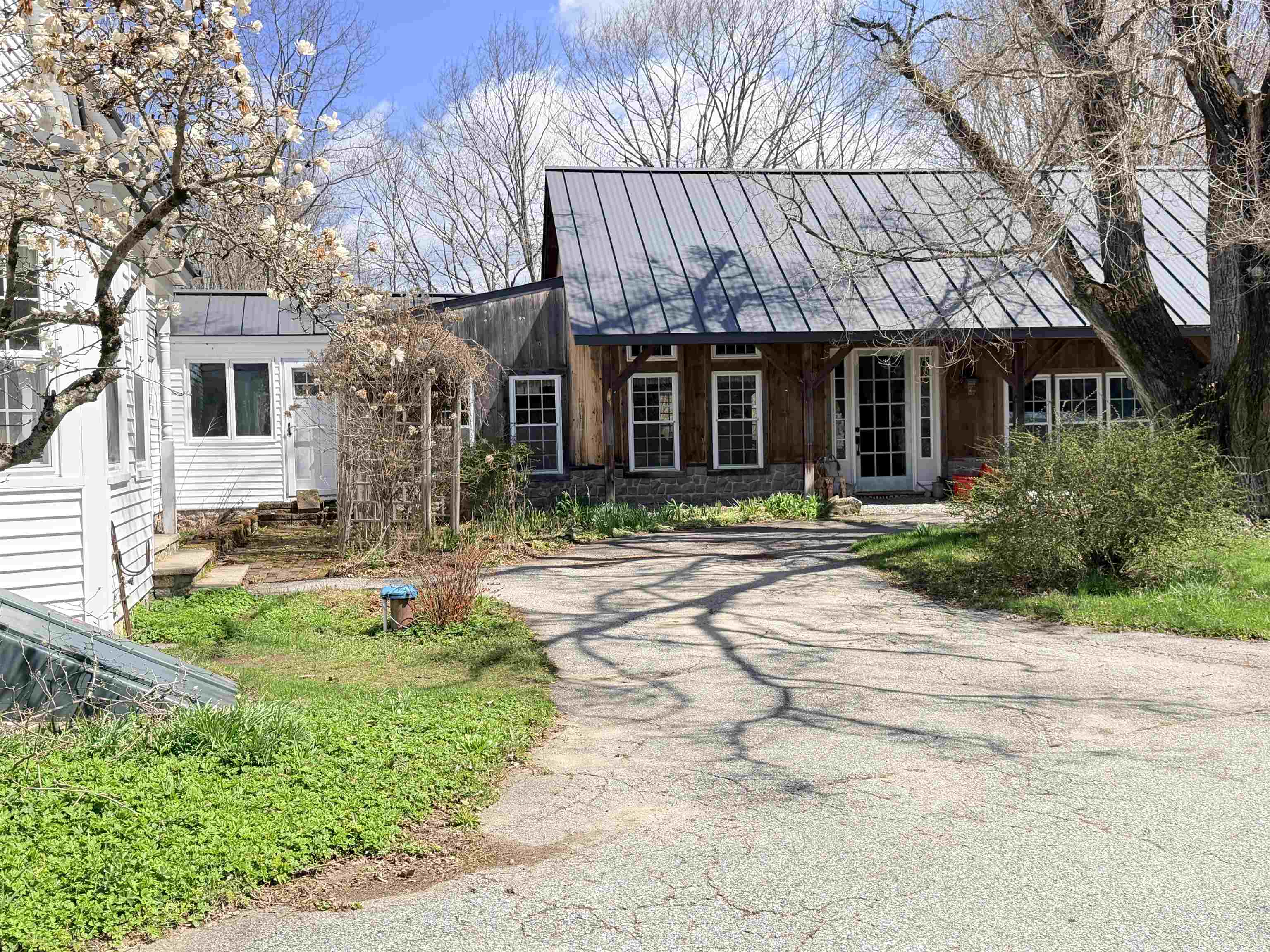 147 W Lake Road Property Photo 32