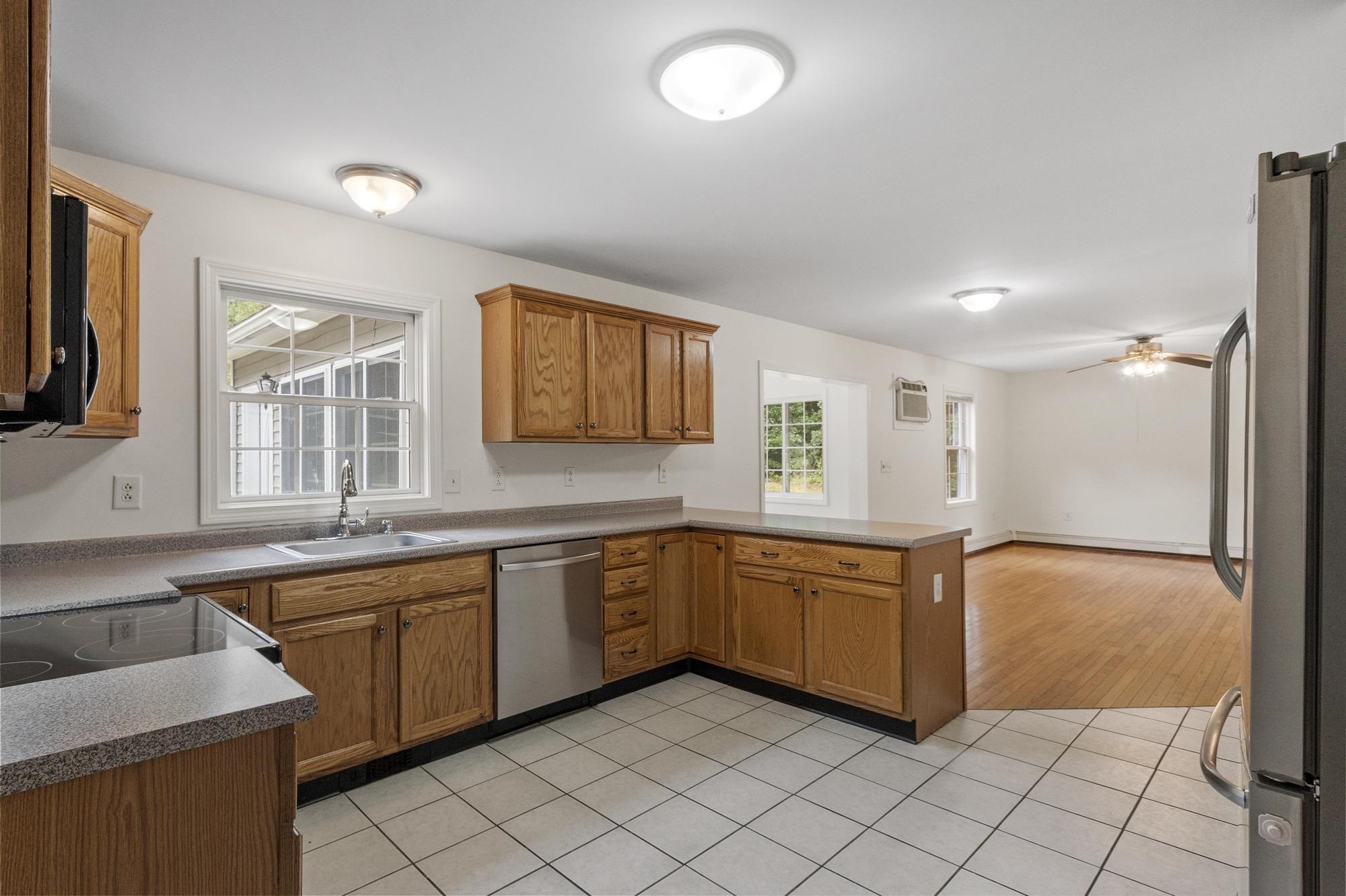 845 Bridge Street Property Photo 19