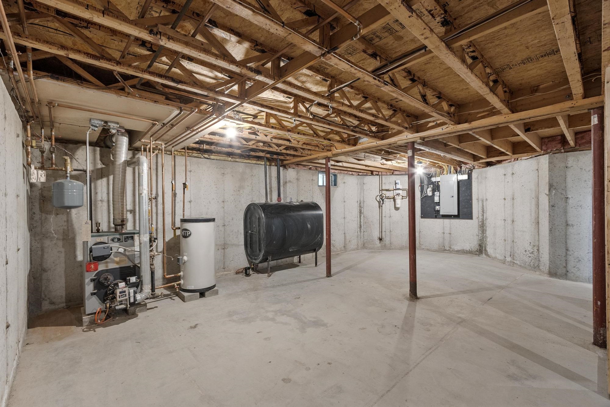 845 Bridge Street Property Photo 27
