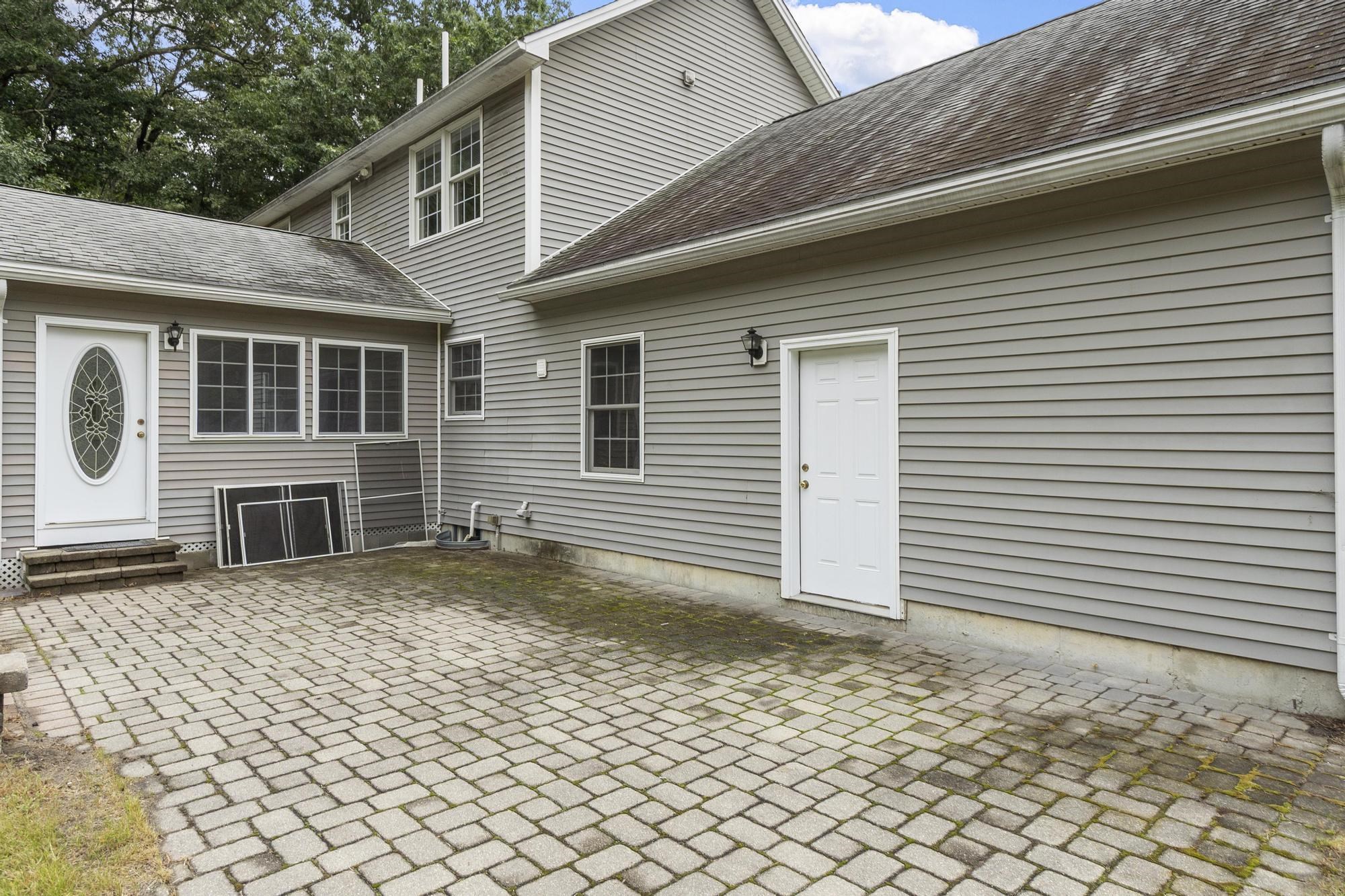 845 Bridge Street Property Photo 35