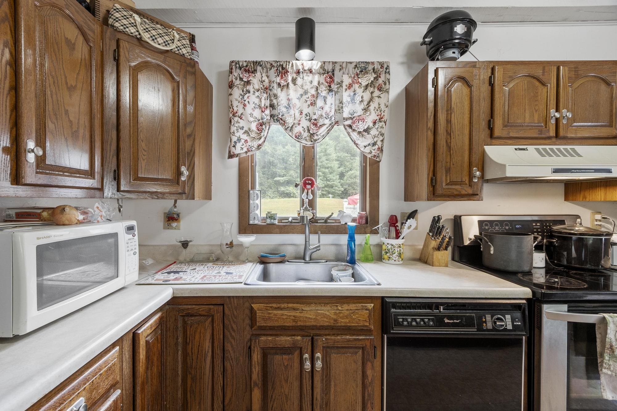 845 Bridge Street Property Photo 44