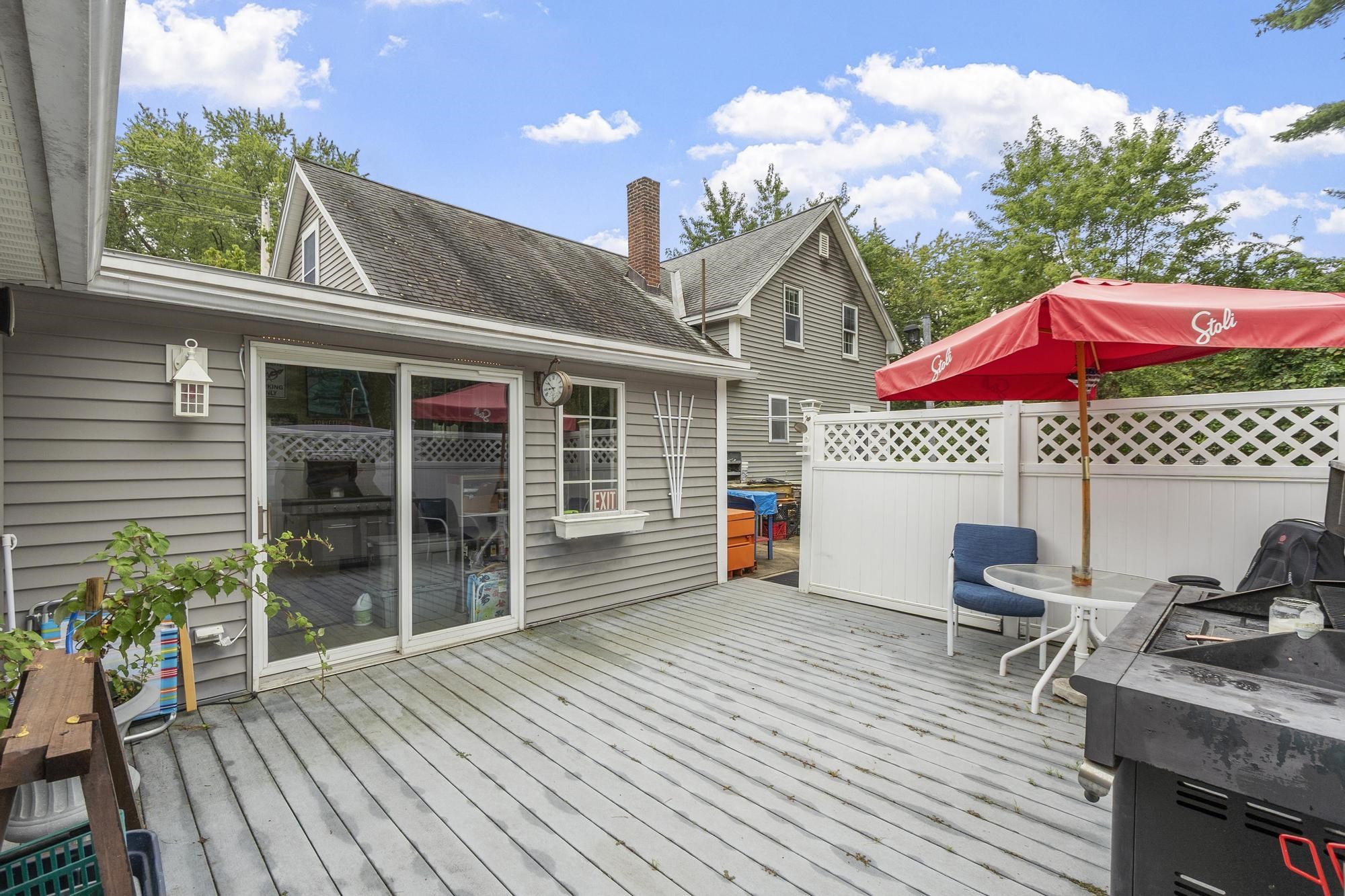 845 Bridge Street Property Photo 45