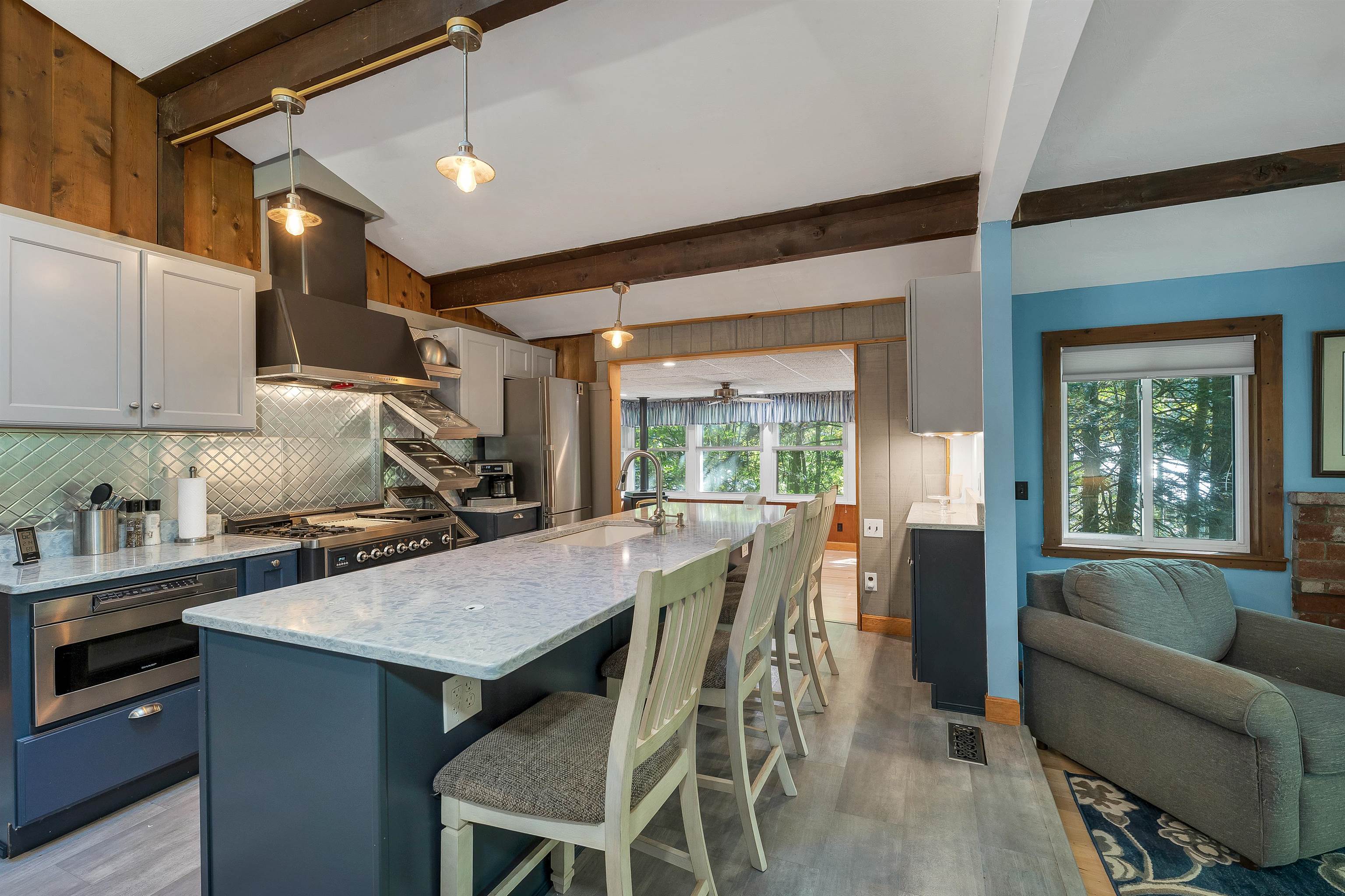 16 Forest Avenue Property Photo 8