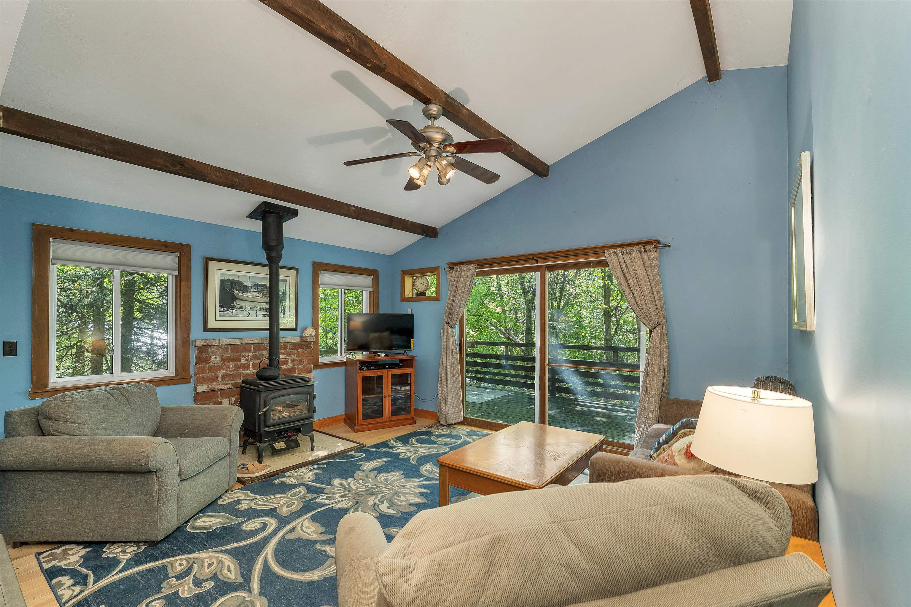 16 Forest Avenue Property Photo 10