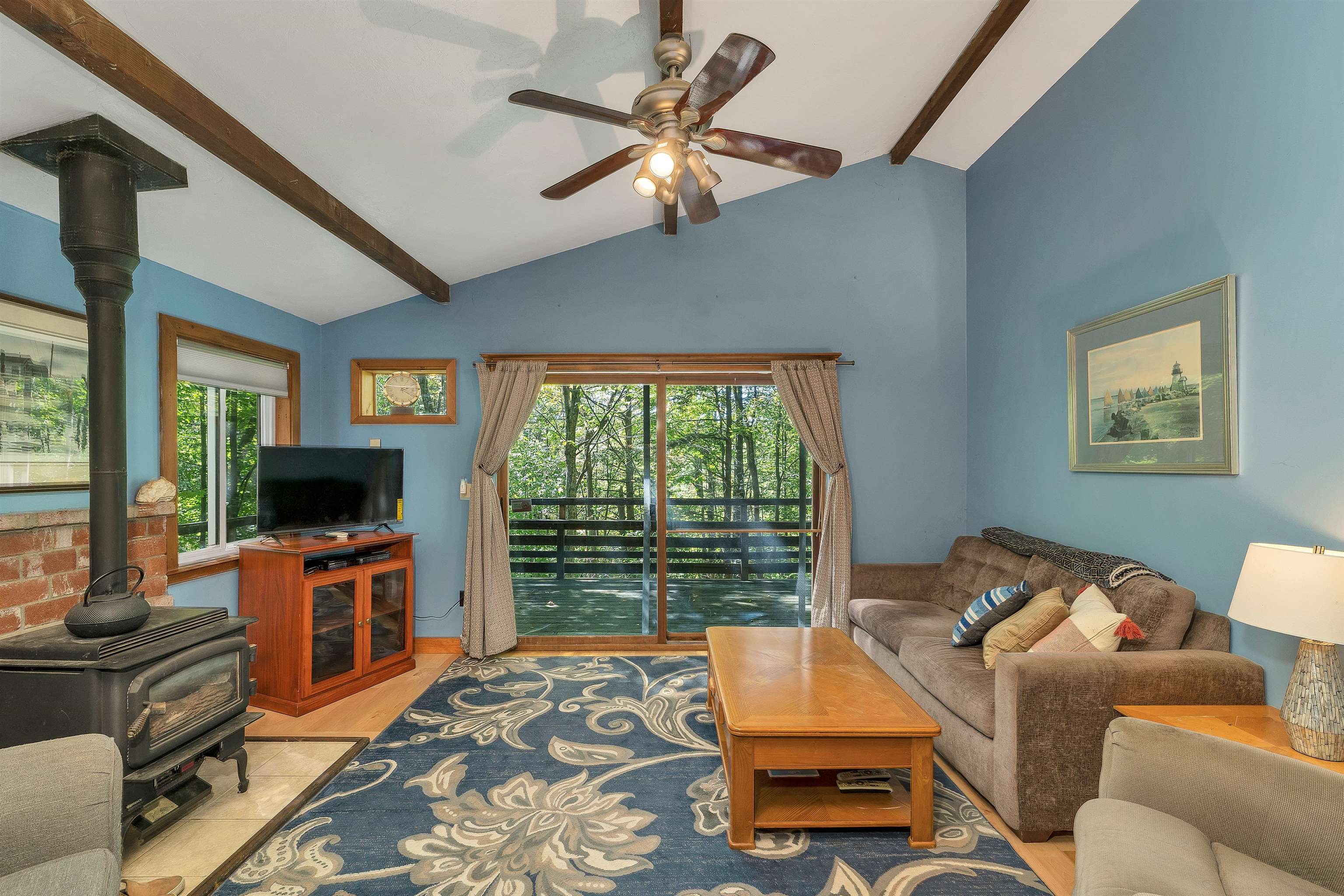 16 Forest Avenue Property Photo 12
