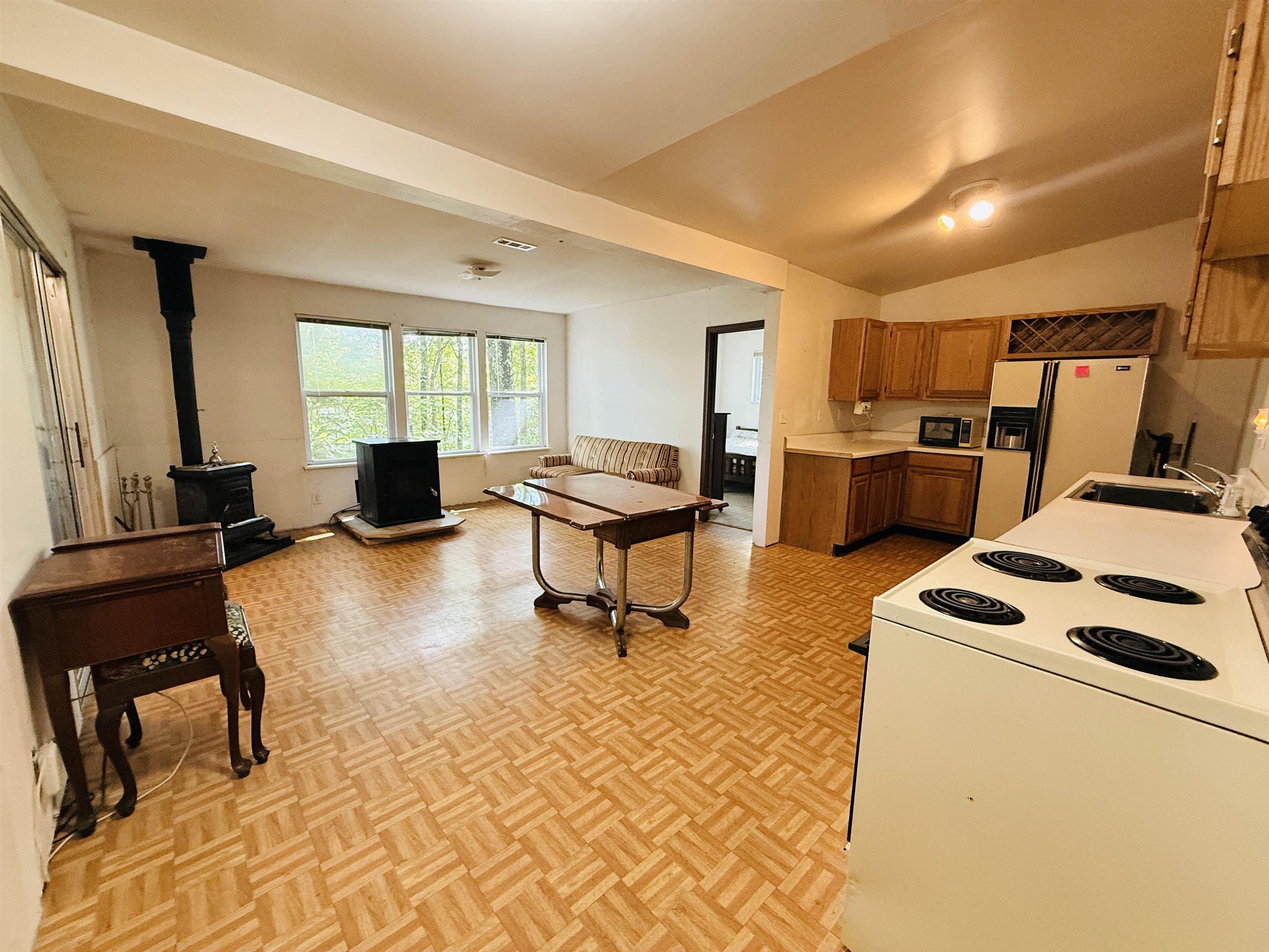 11 Kimball Street Property Photo 9
