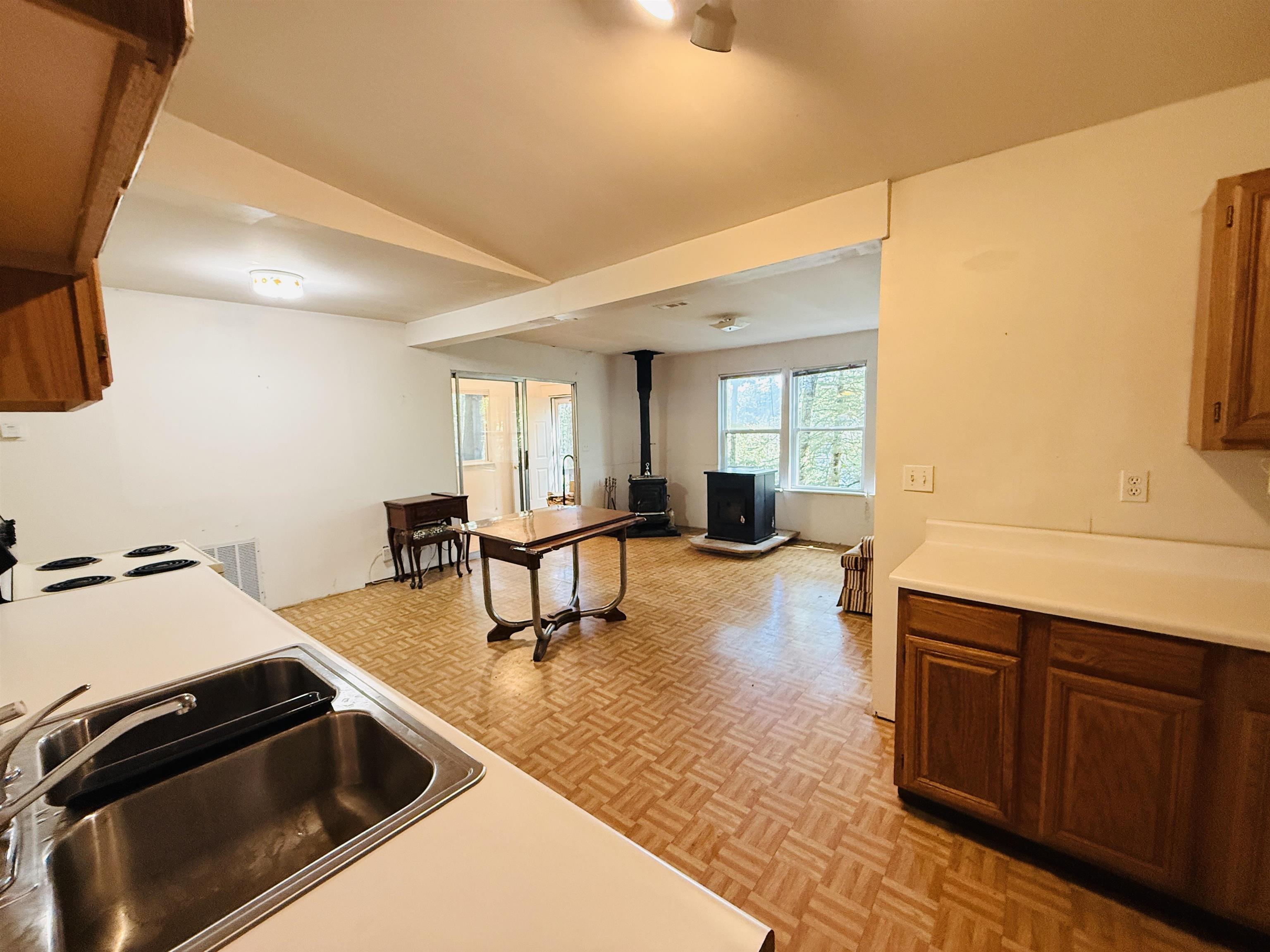 11 Kimball Street Property Photo 10