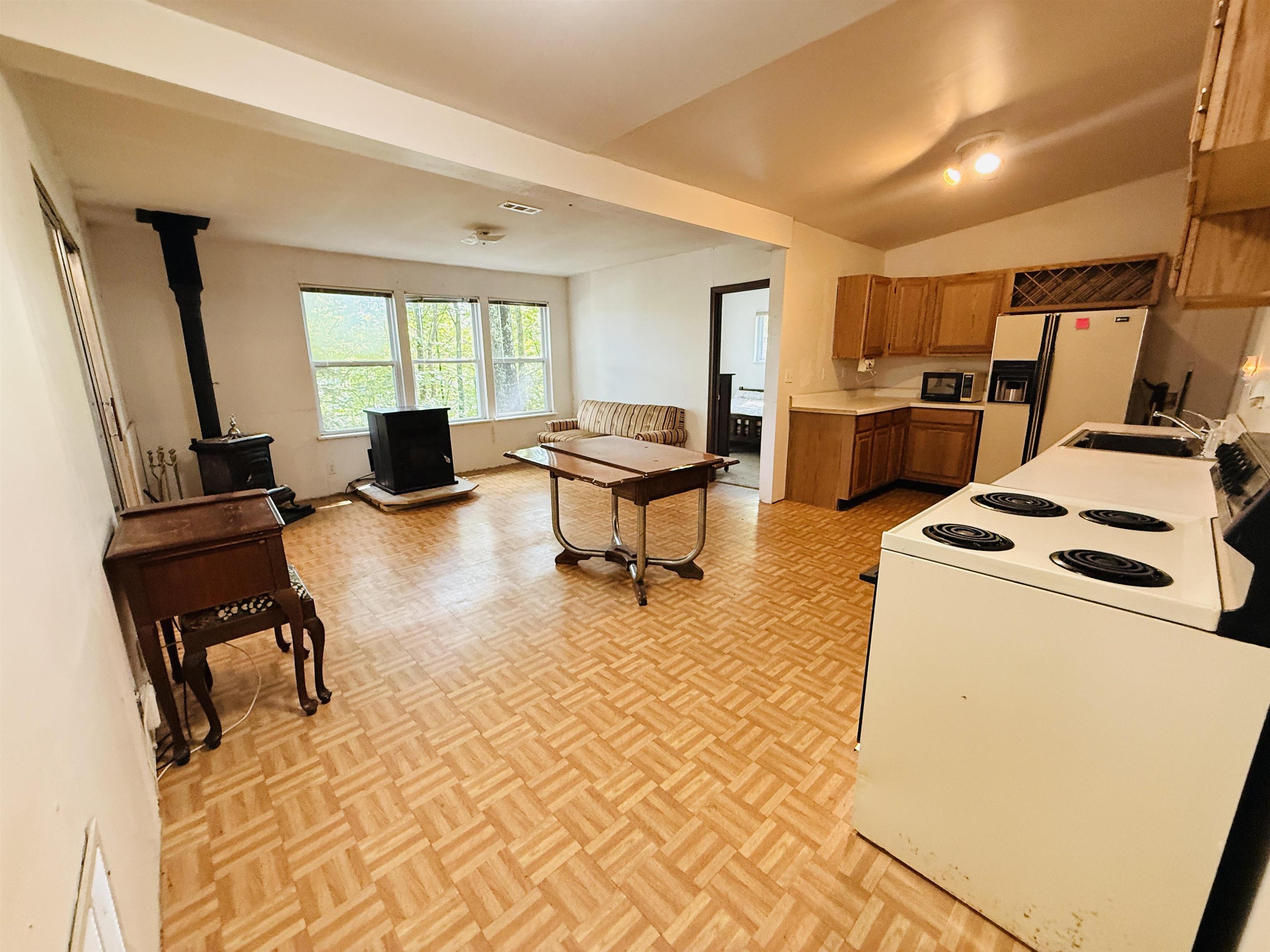 11 Kimball Street Property Photo 17