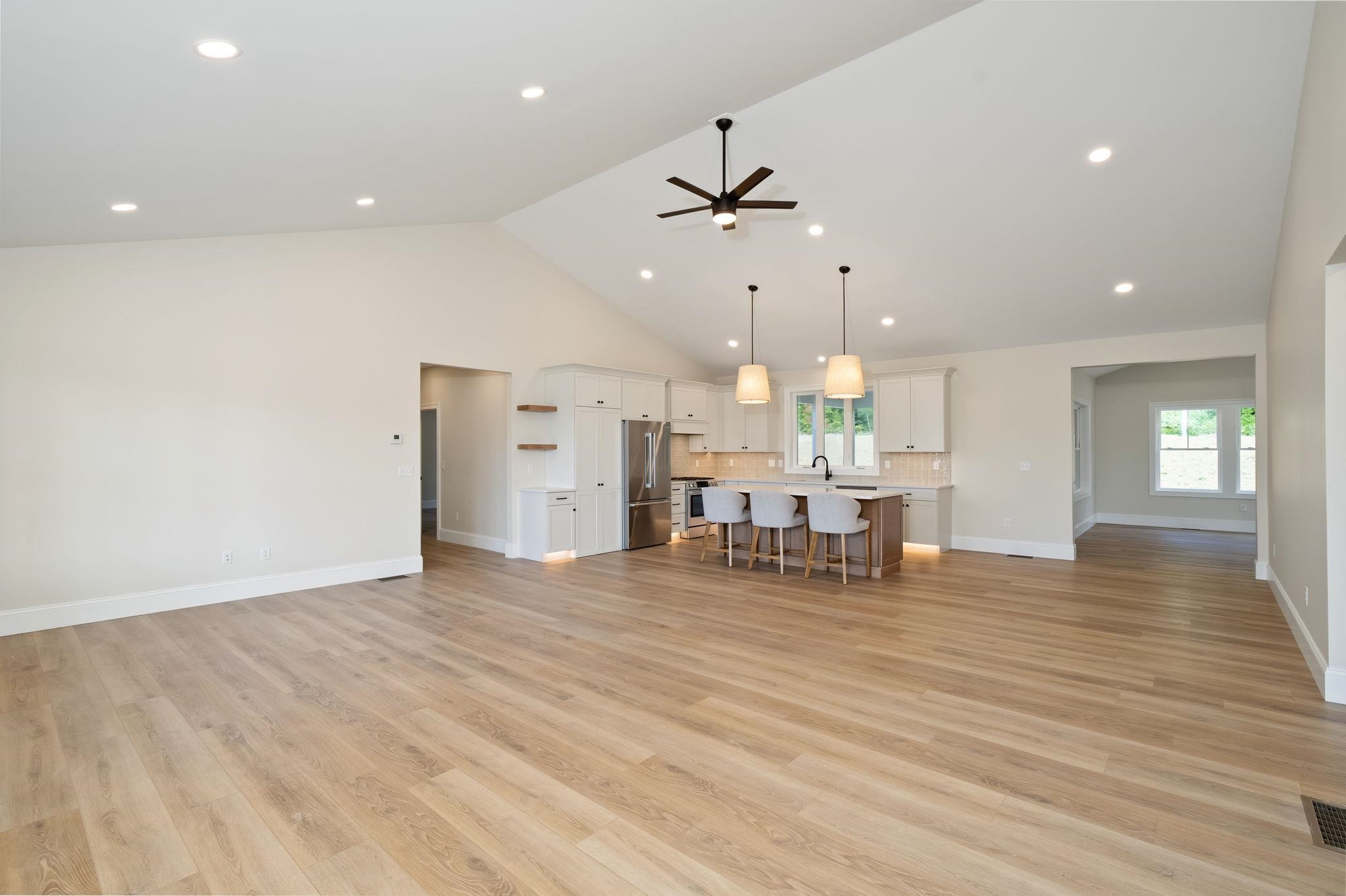 28 Saybrook Drive Property Photo 8