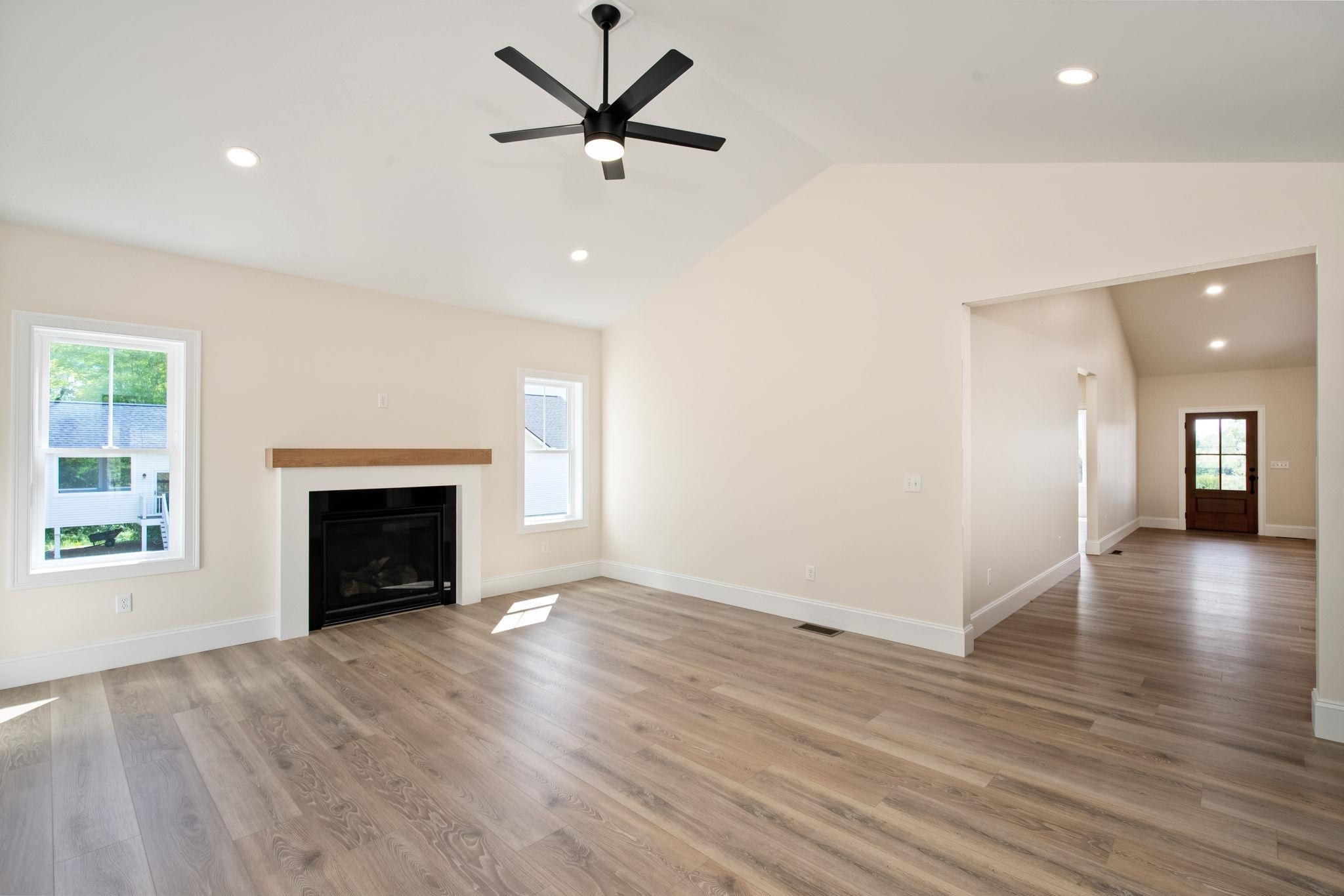 28 Saybrook Drive Property Photo 18