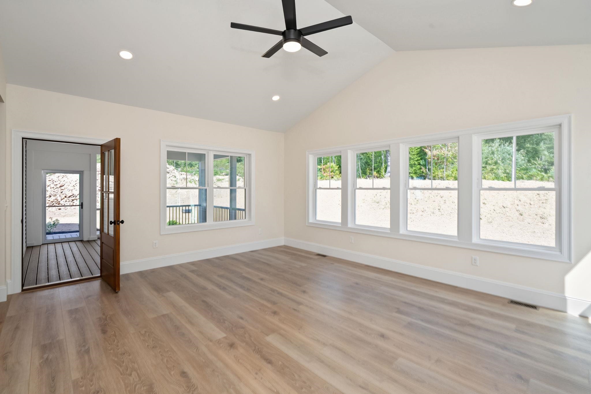 28 Saybrook Drive Property Photo 20