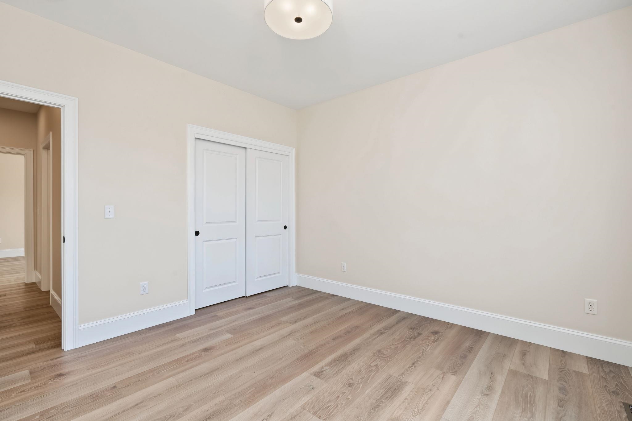 28 Saybrook Drive Property Photo 40