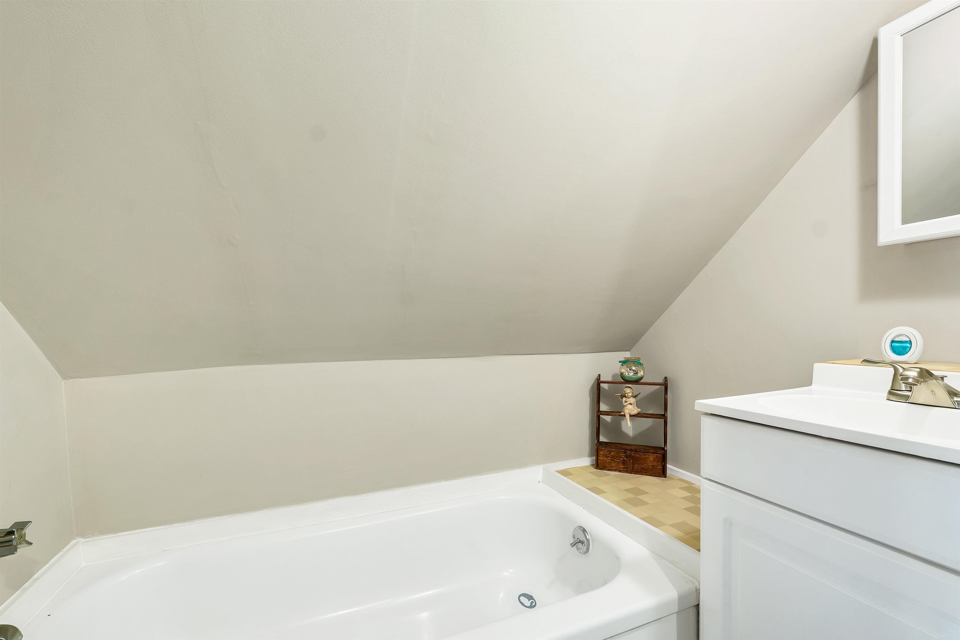 133 High Street Property Photo 28