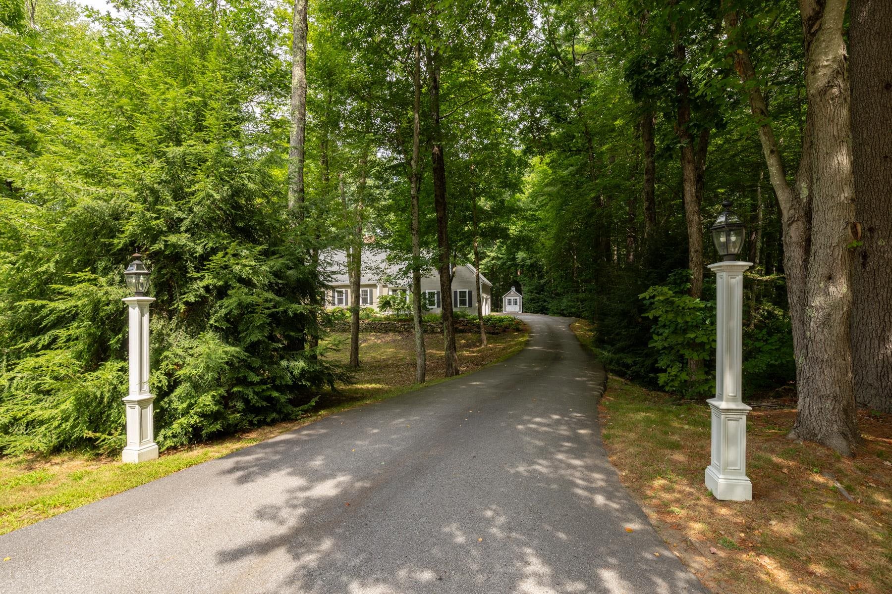 26 Winding Brook Drive Property Photo 37