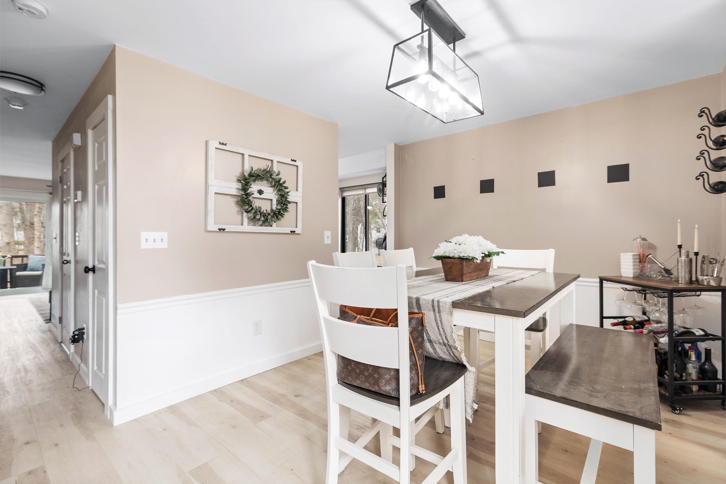 65 Dunvegan Woods Drive Property Photo 11