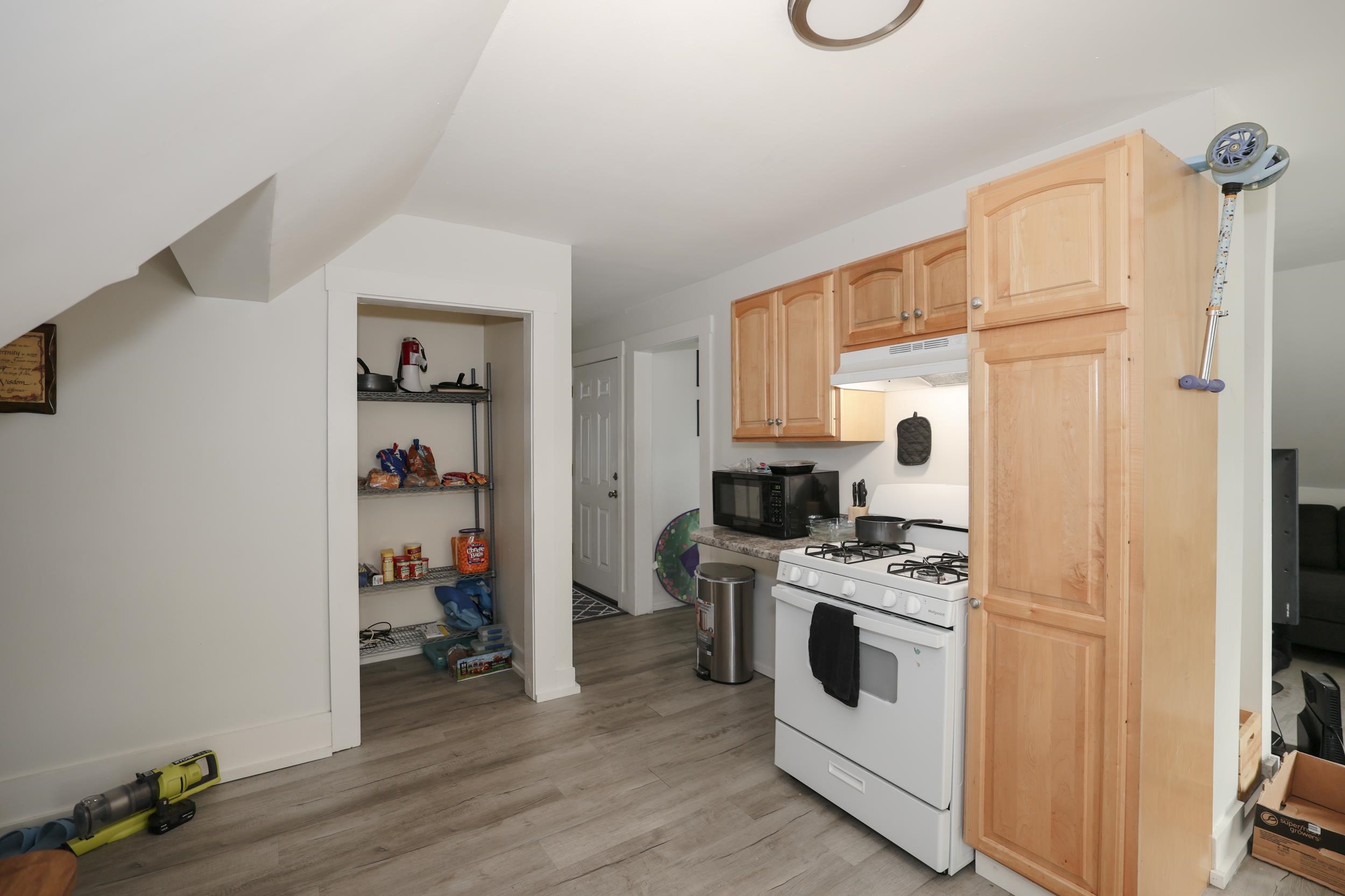 422 Lake Avenue Property Photo 10