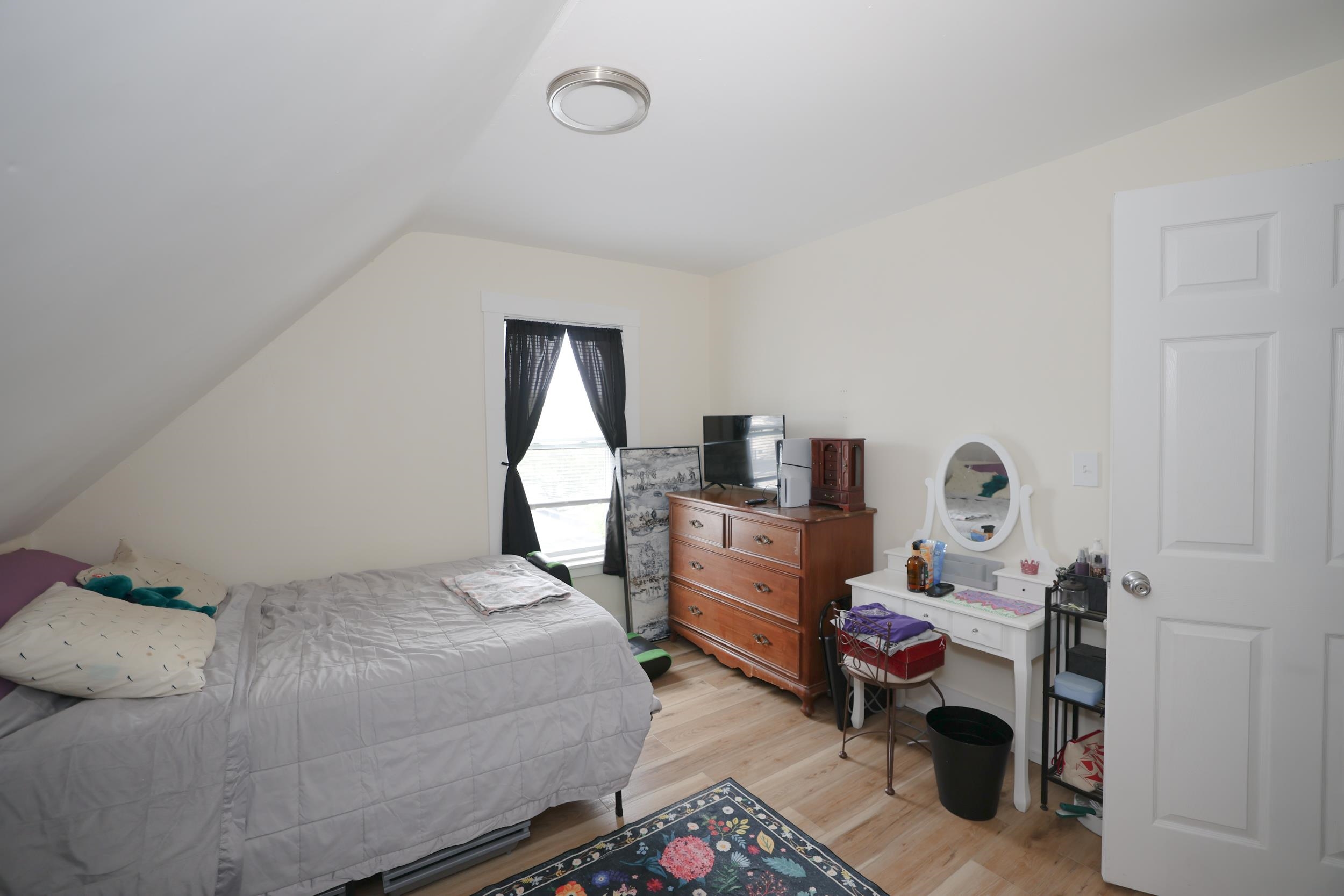 422 Lake Avenue Property Photo 15