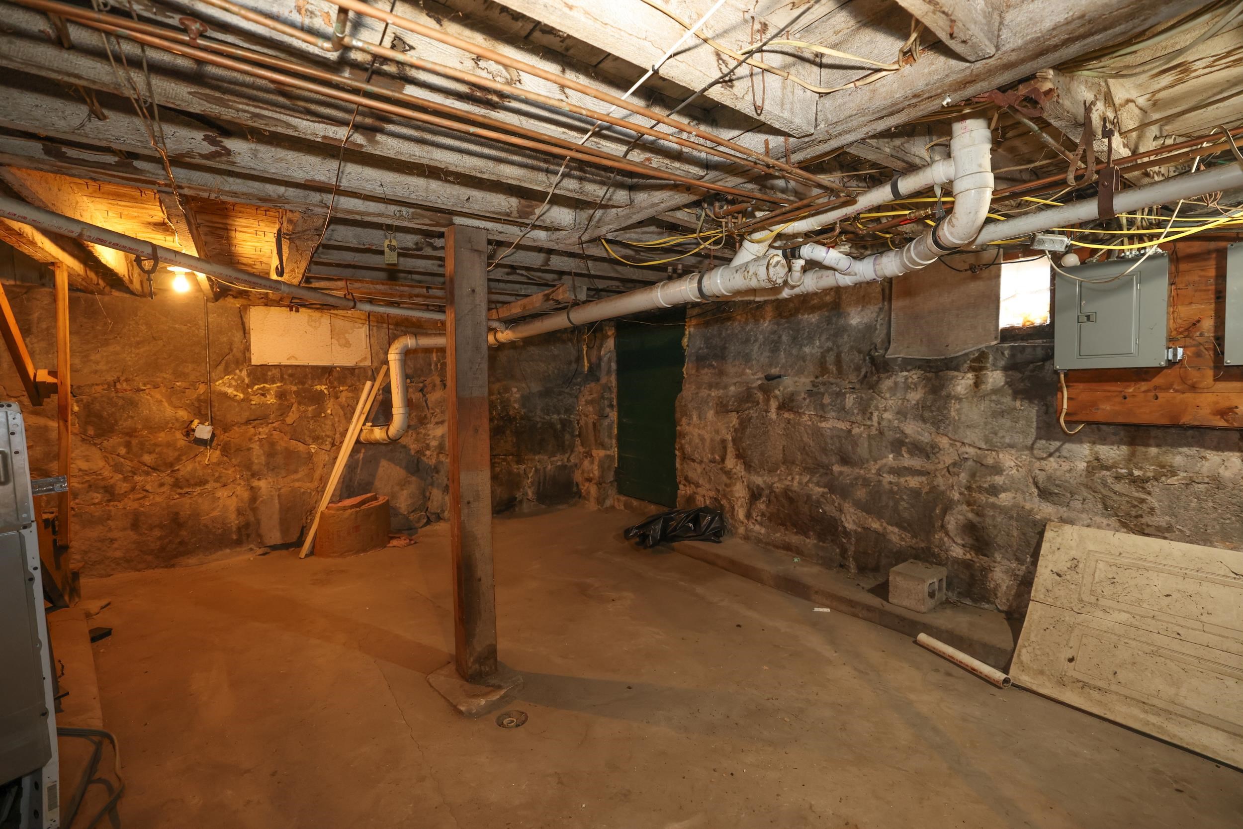 422 Lake Avenue Property Photo 51