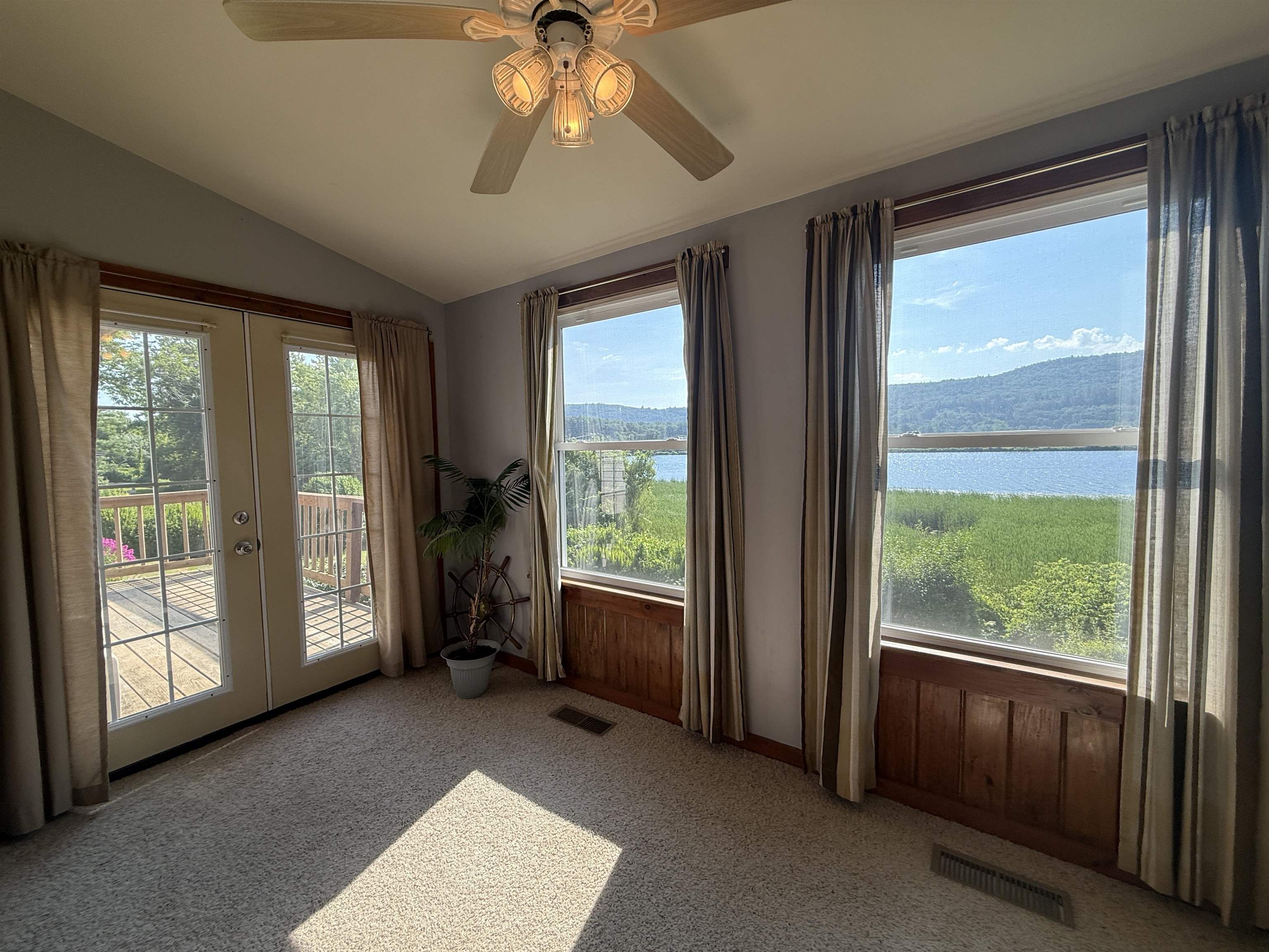 12 River Front Drive Property Photo 12
