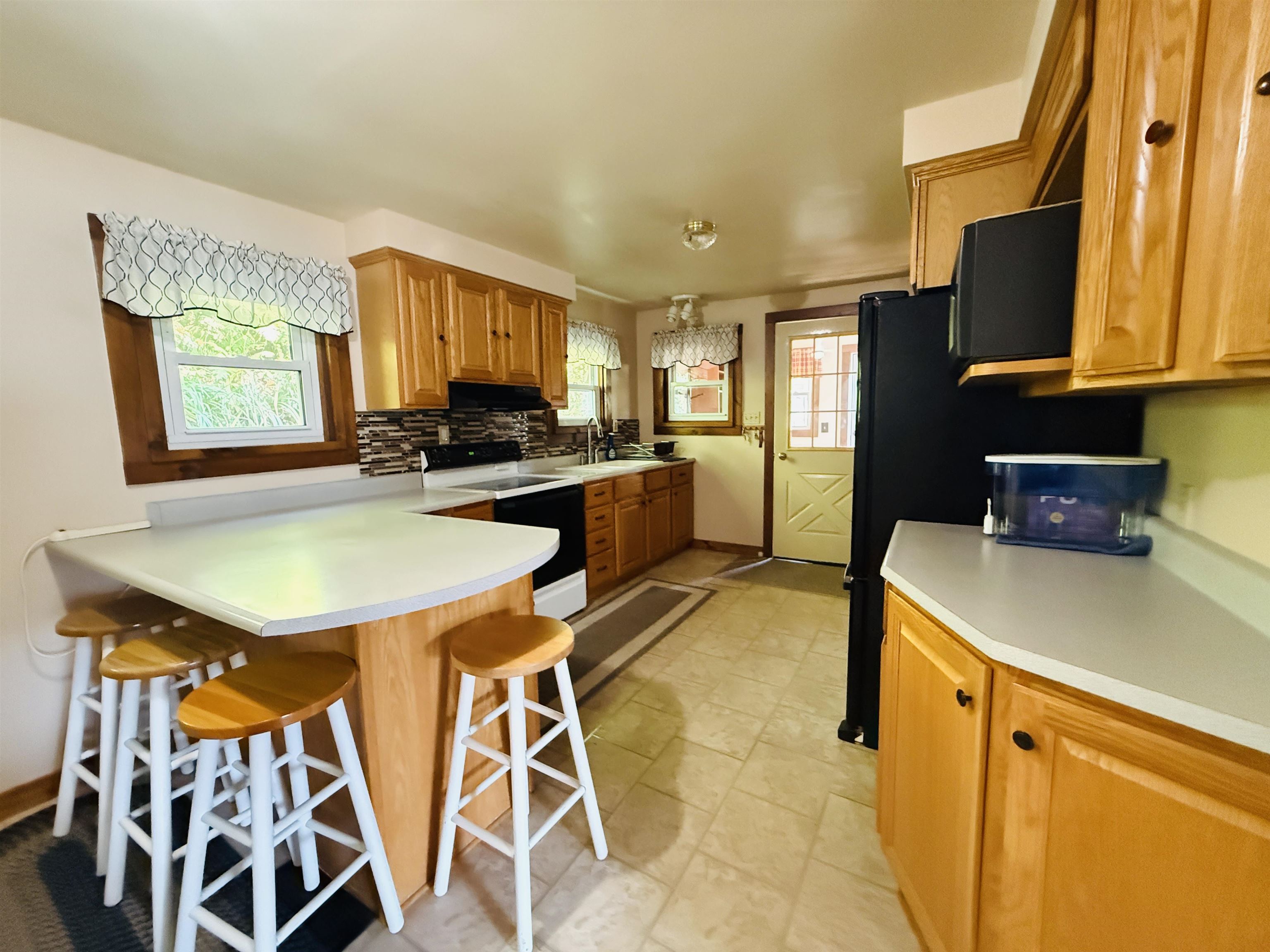12 River Front Drive Property Photo 17