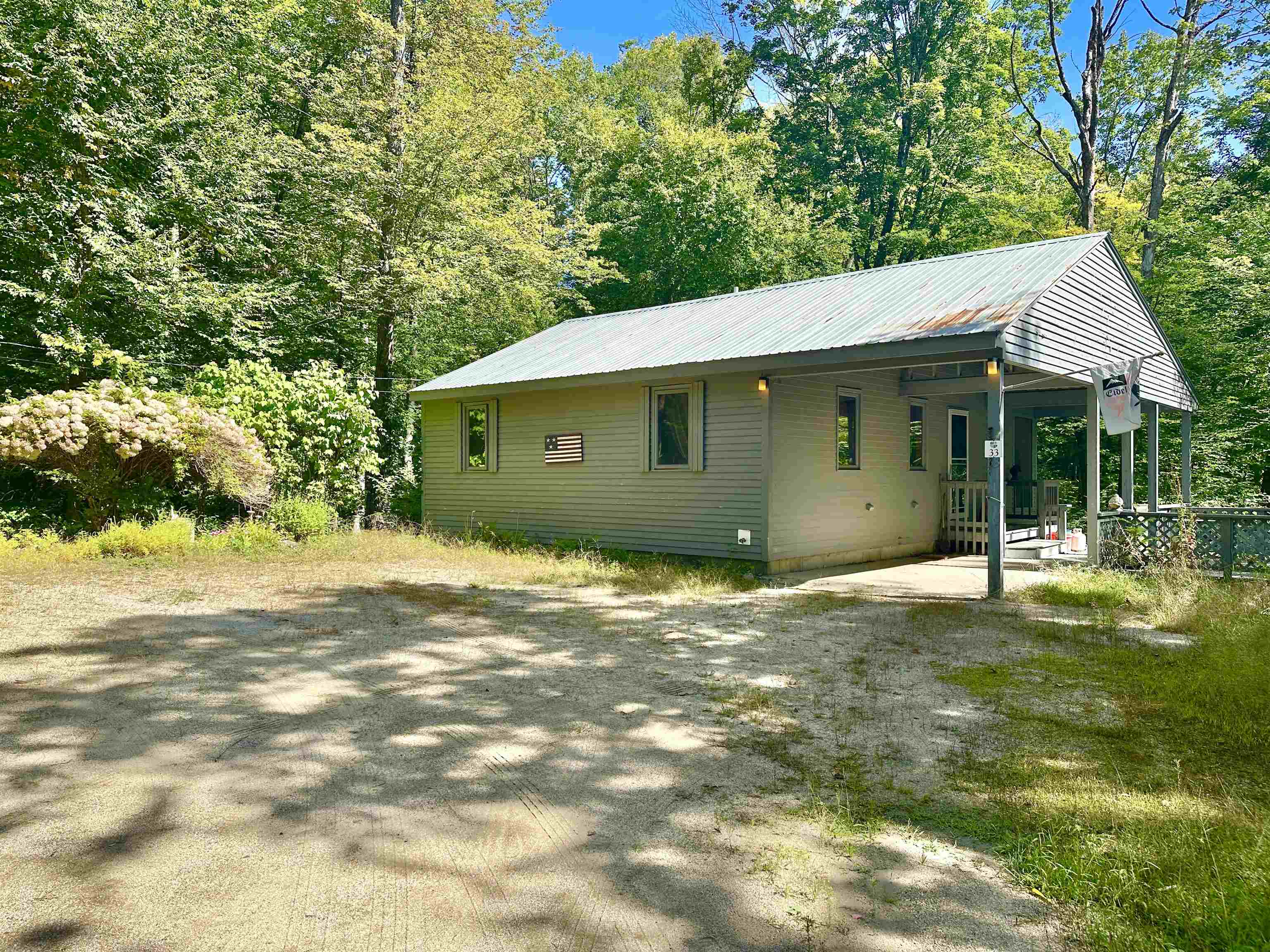33 Little Shore Drive Property Photo 1