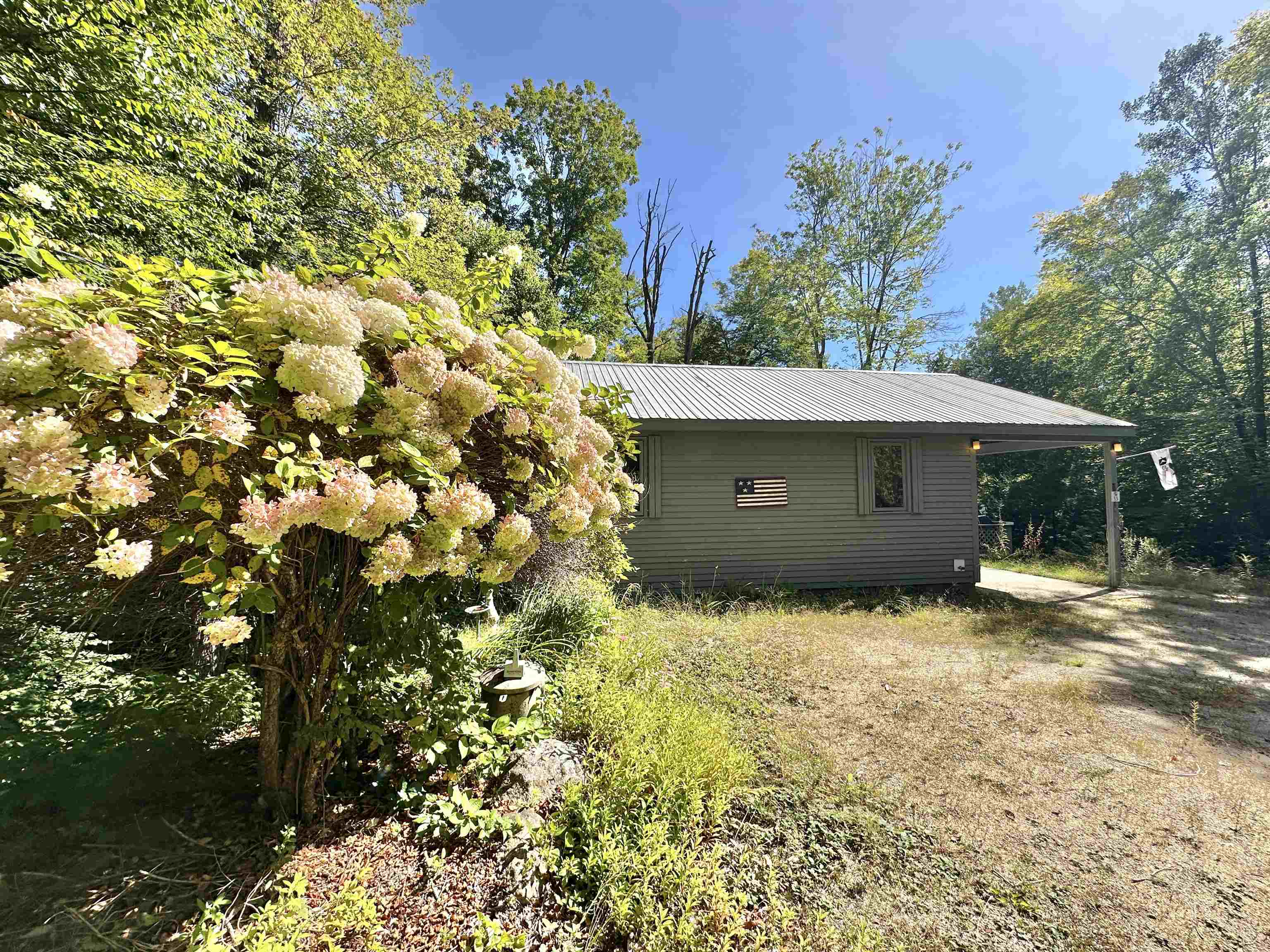 33 Little Shore Drive Property Photo 2