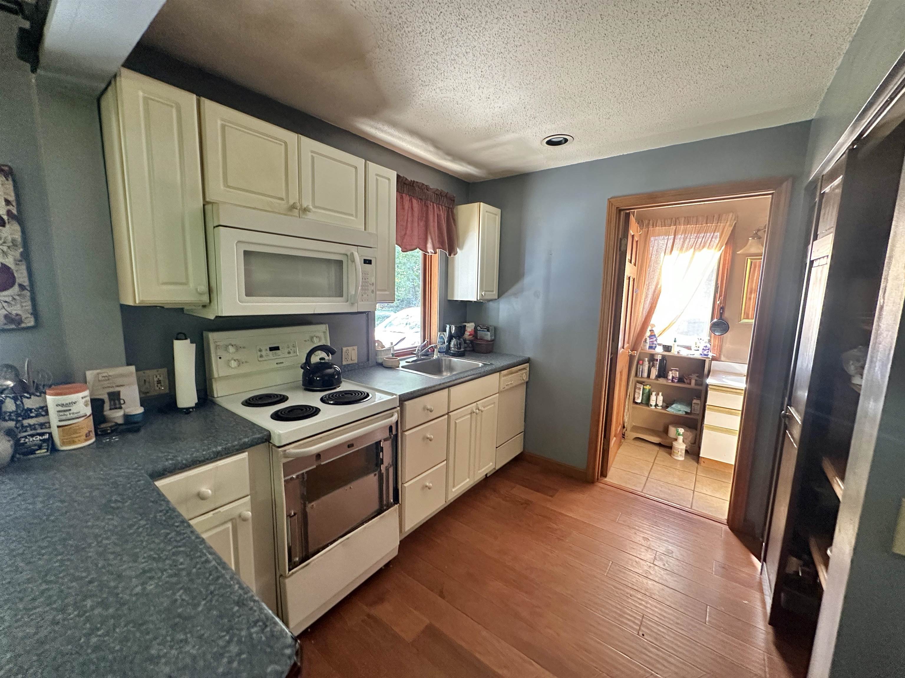 33 Little Shore Drive Property Photo 15