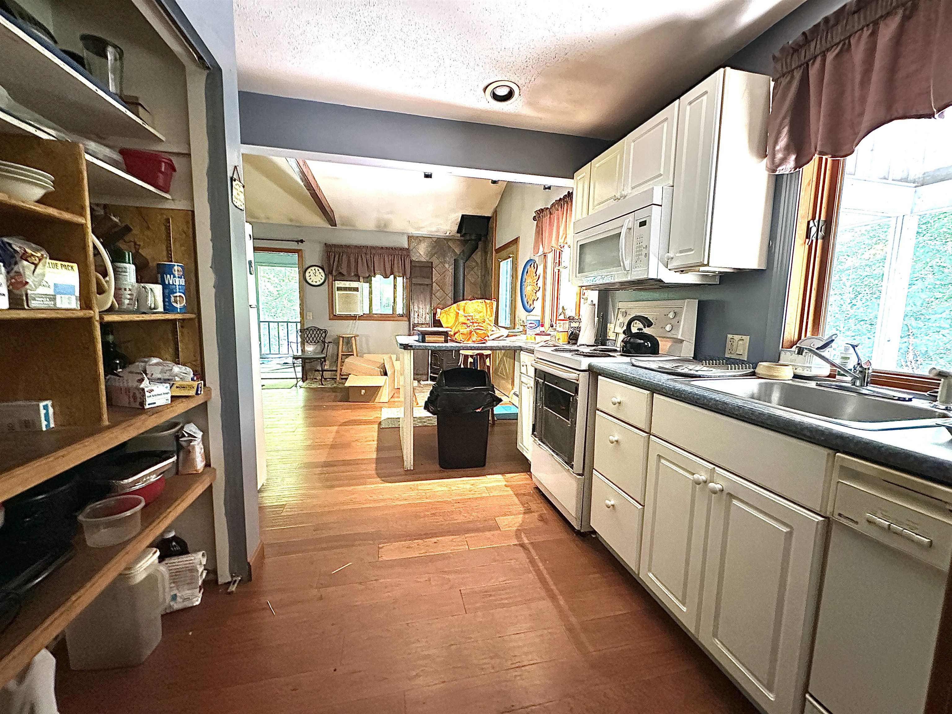 33 Little Shore Drive Property Photo 16